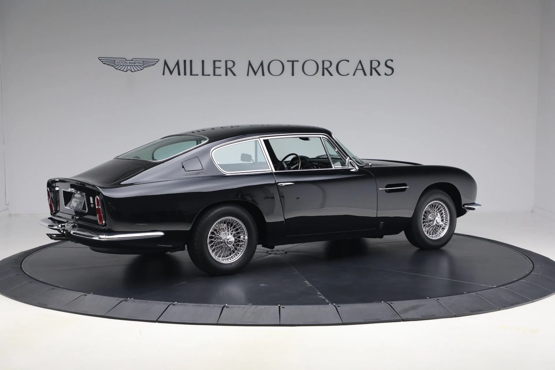 mph036_687202930_Used_1968_Aston_Martin_DB_6_1793123624_4bbfe94140