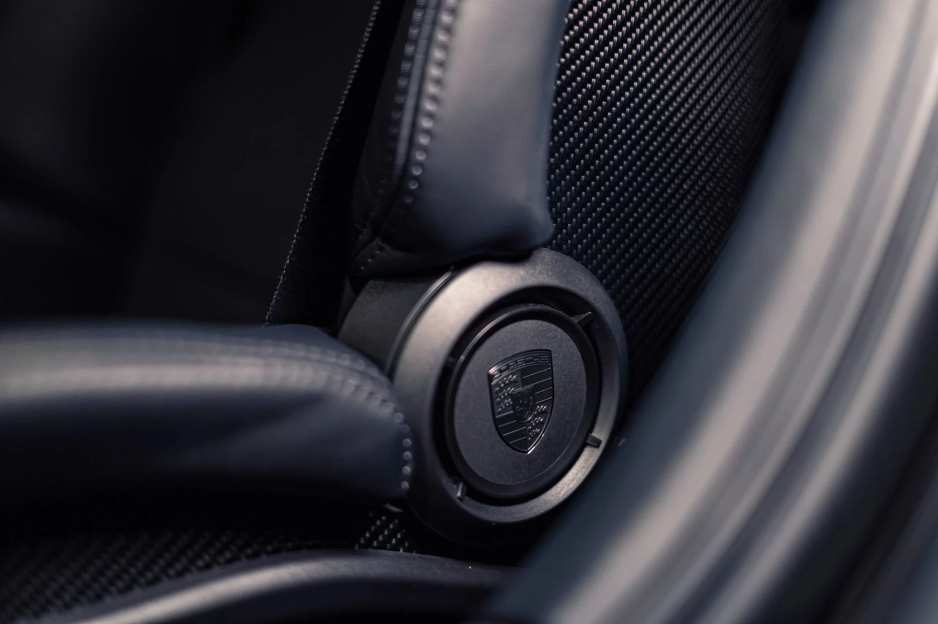 mph036_697923313_Used_2026_Porsche_911_GT_3_Touring_Lightweight_Package_1776110091_d890fbebb6