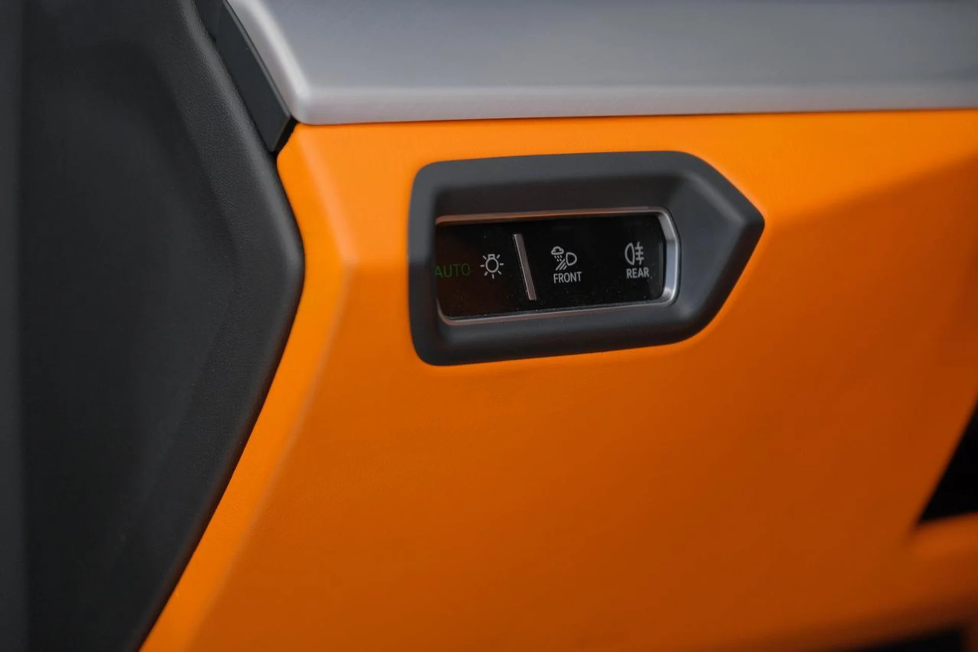 mph036_699150738_687278de2696ca3952bc15e1a5875eb5_cc4af42894