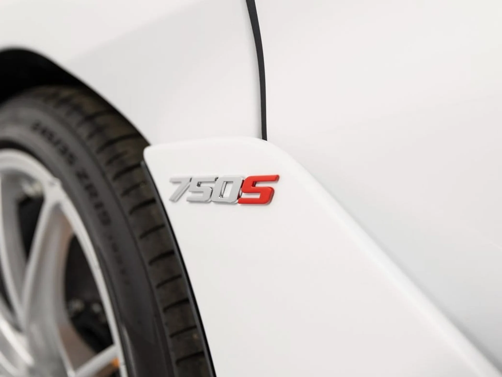 mph036_70130637_eb0739421d13b61348747c98571bd077x_1f29da6e37