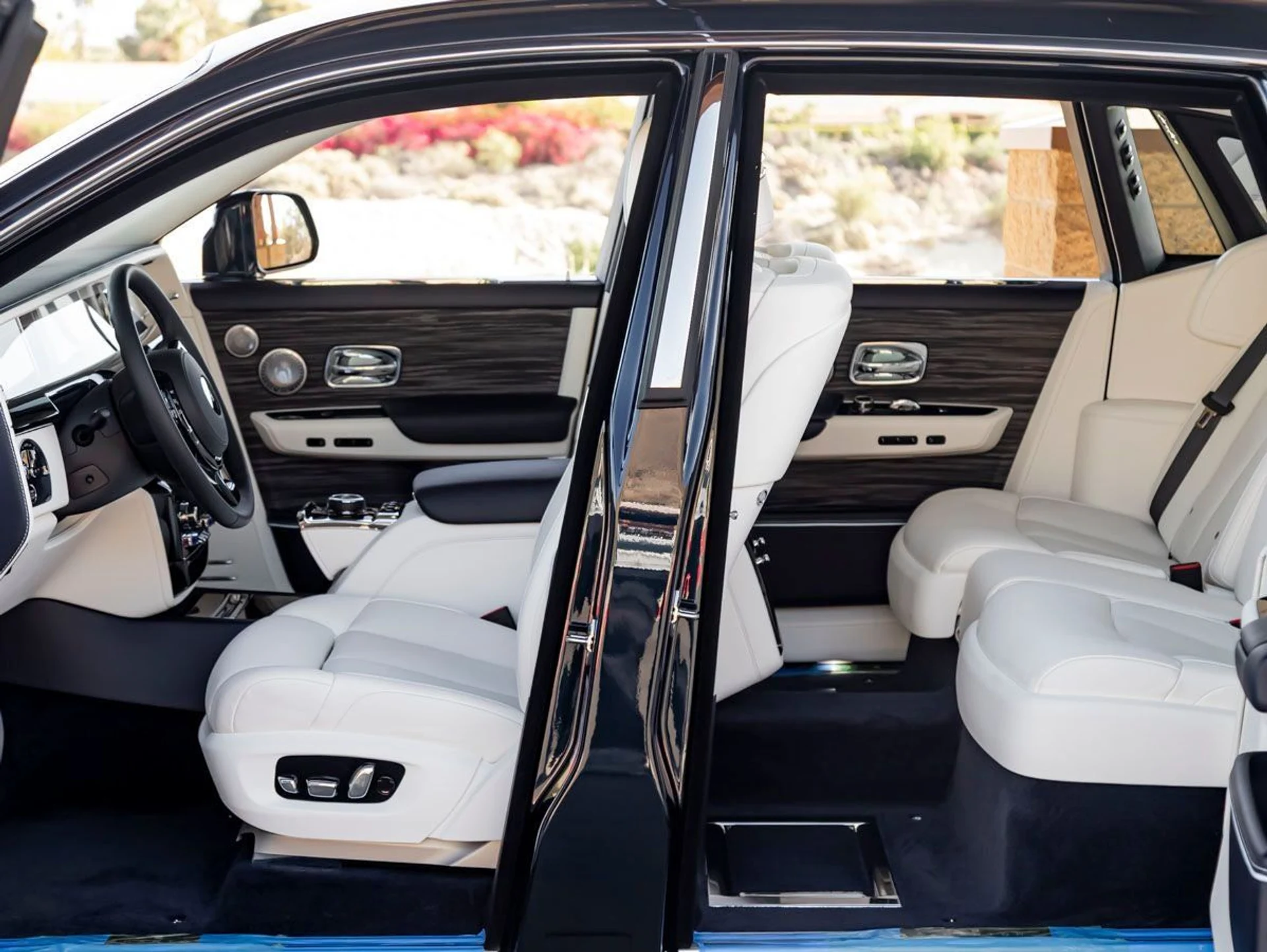 mph036_702972934_37_f6ce84eac7