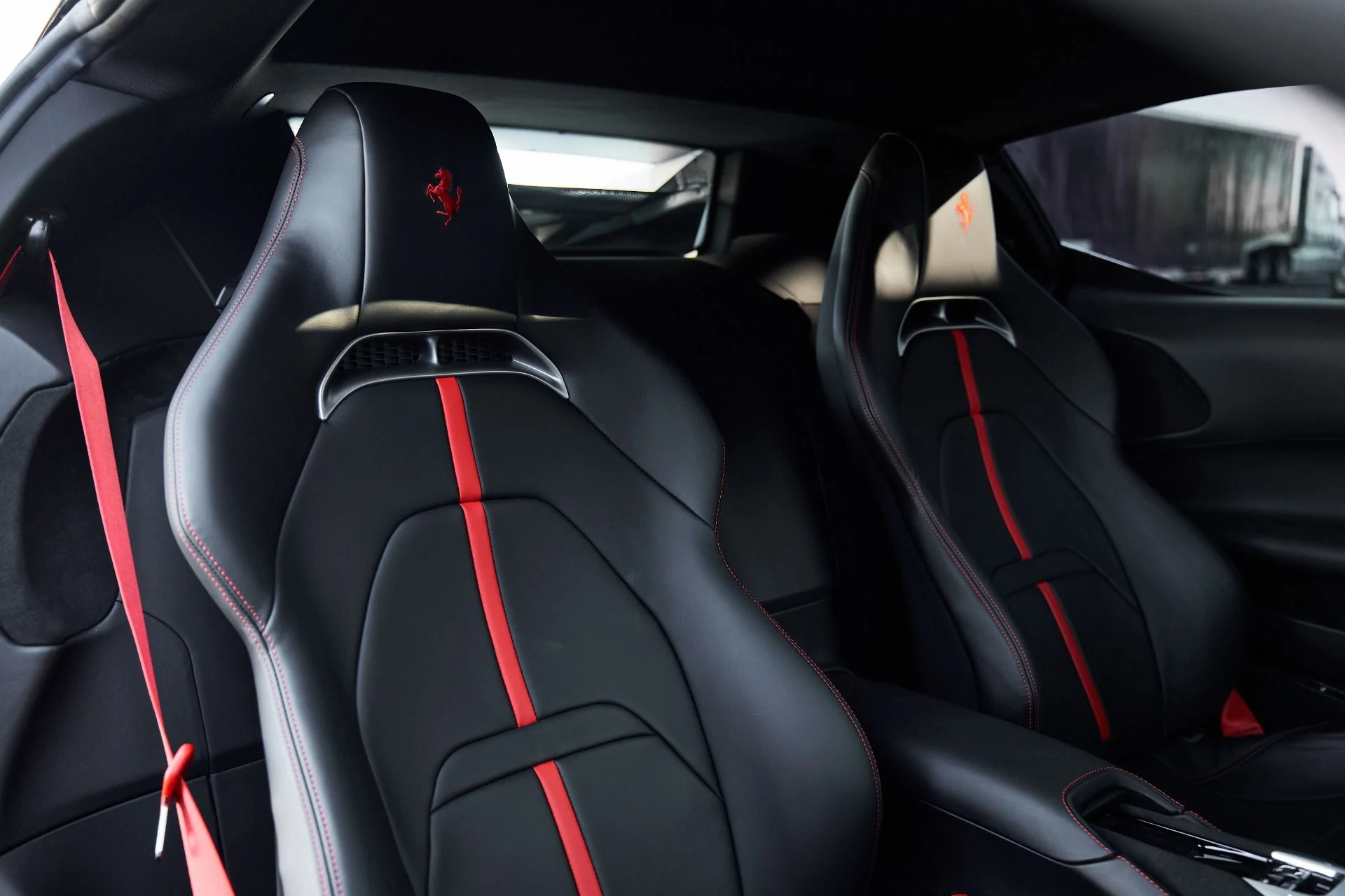mph036_725820741_Used_2023_Ferrari_SF_90_Stradale_Base_1762650977_e43780726d