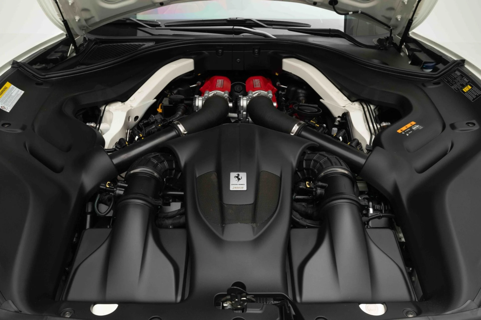 mph036_74383859_Used_2020_Ferrari_Portofino_1774467214_699454e55b