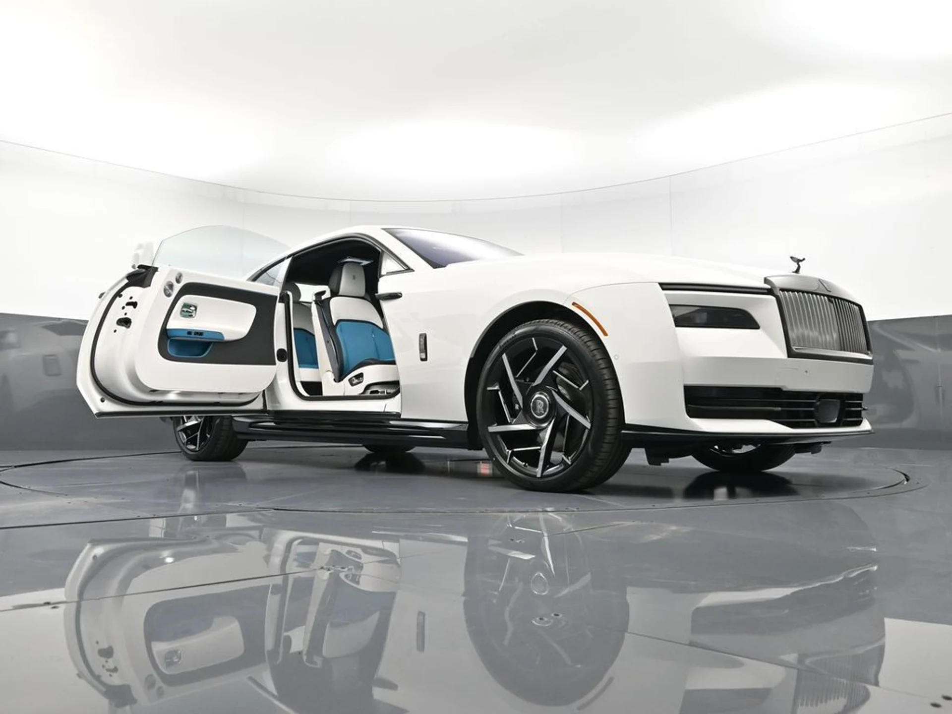 mph036_747634867_cc65ea43_d169_416d_9546_fc41a2b6aef0_149ae7d19a