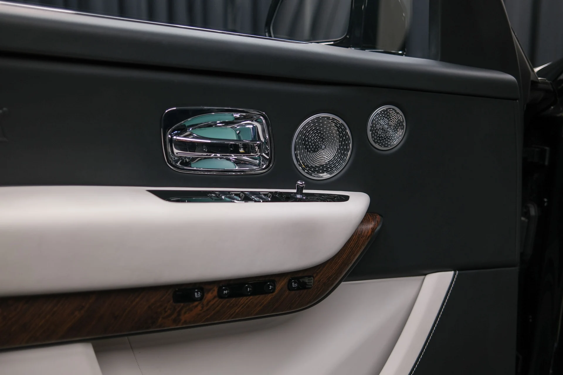 mph036_75657785_b92cf070_5b64_49cc_85c0_2a93c358843c_cdd21950a3