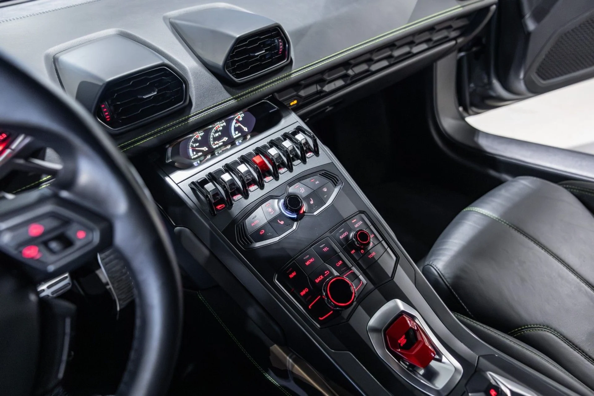 mph036_7608708_Hg_233f9673d7