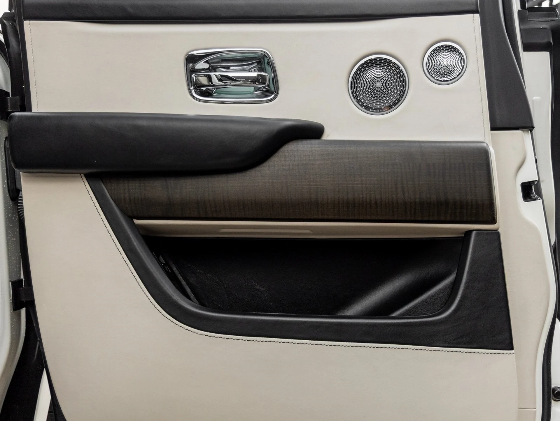 mph036_764604688_37_e36f04af99