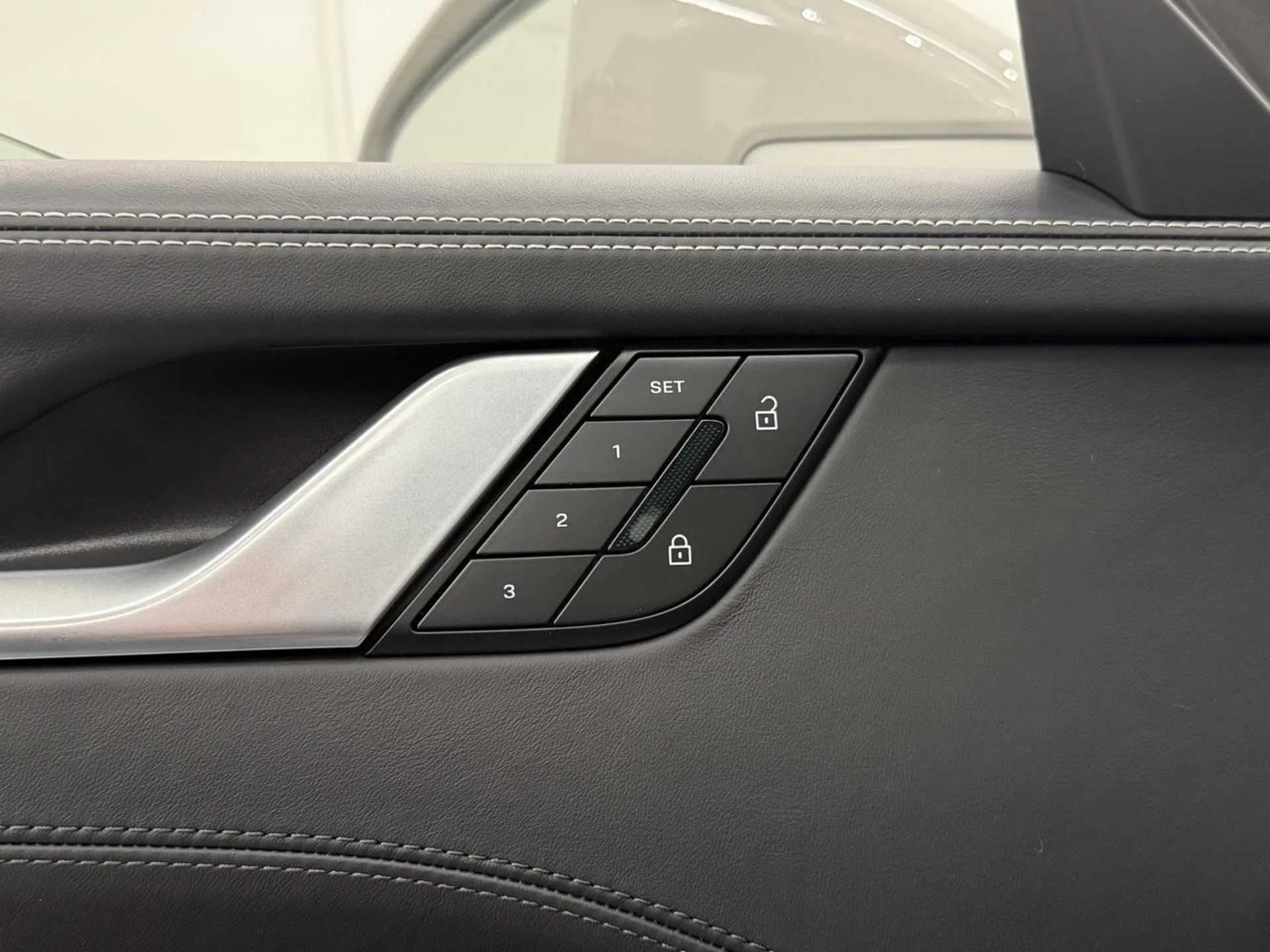 mph036_766473793_cccb5b20b9178a94a5fea72e3b3e8320_5099869640