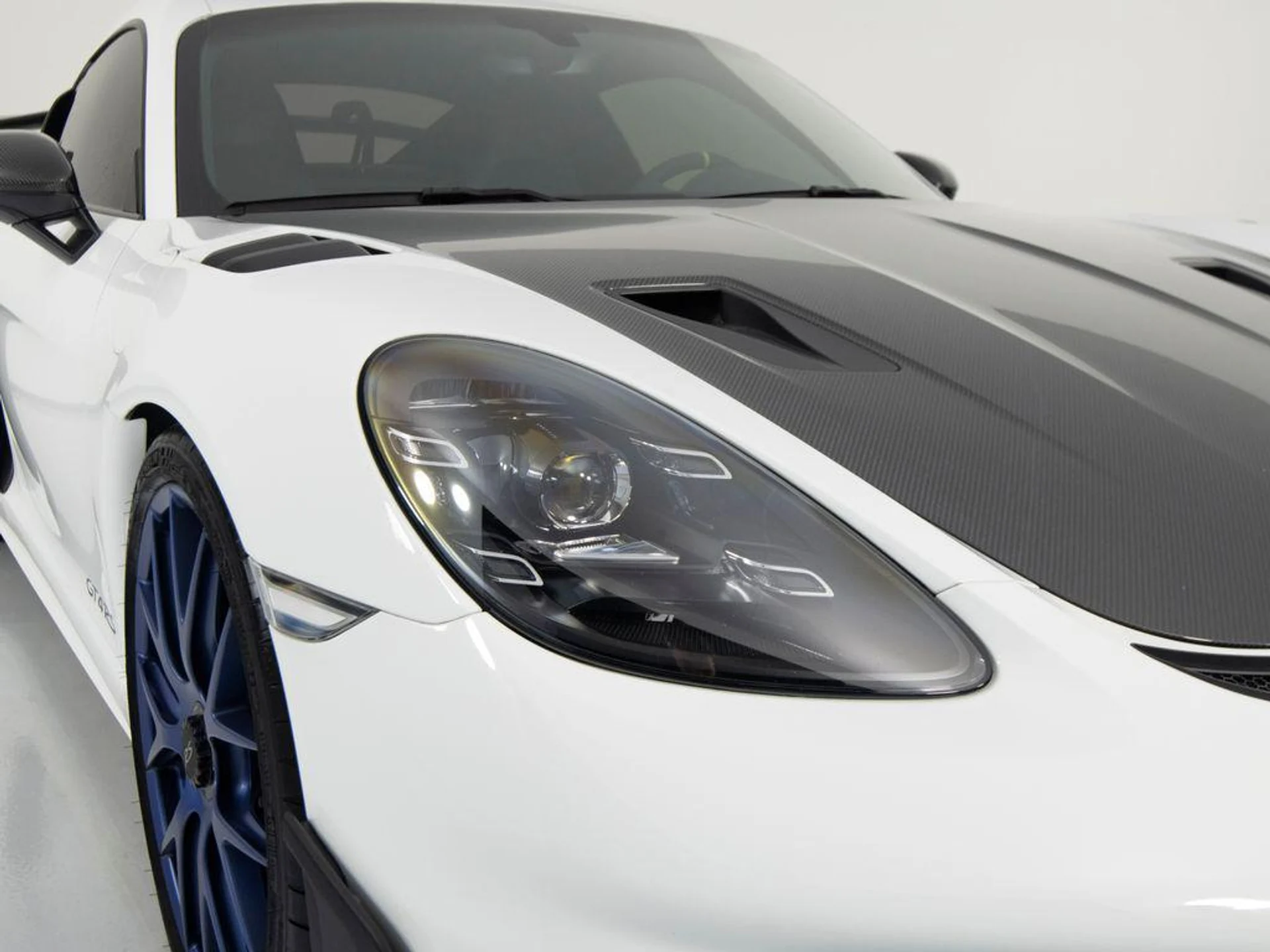 mph036_766554065_do9p7r_I617_W_Uh9x_HBZT_Gb_UM_Hh_K4_7a8b79b9d7