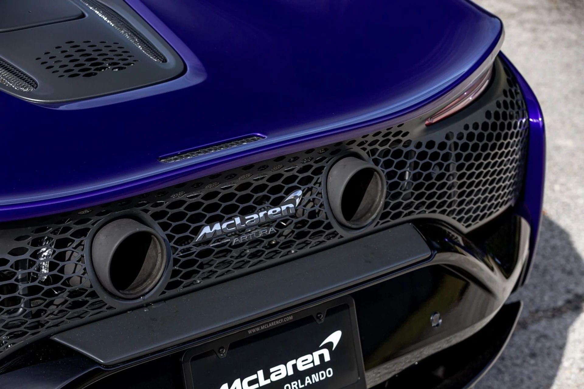 mph036_768641600_362_p37_l_308f9090e4