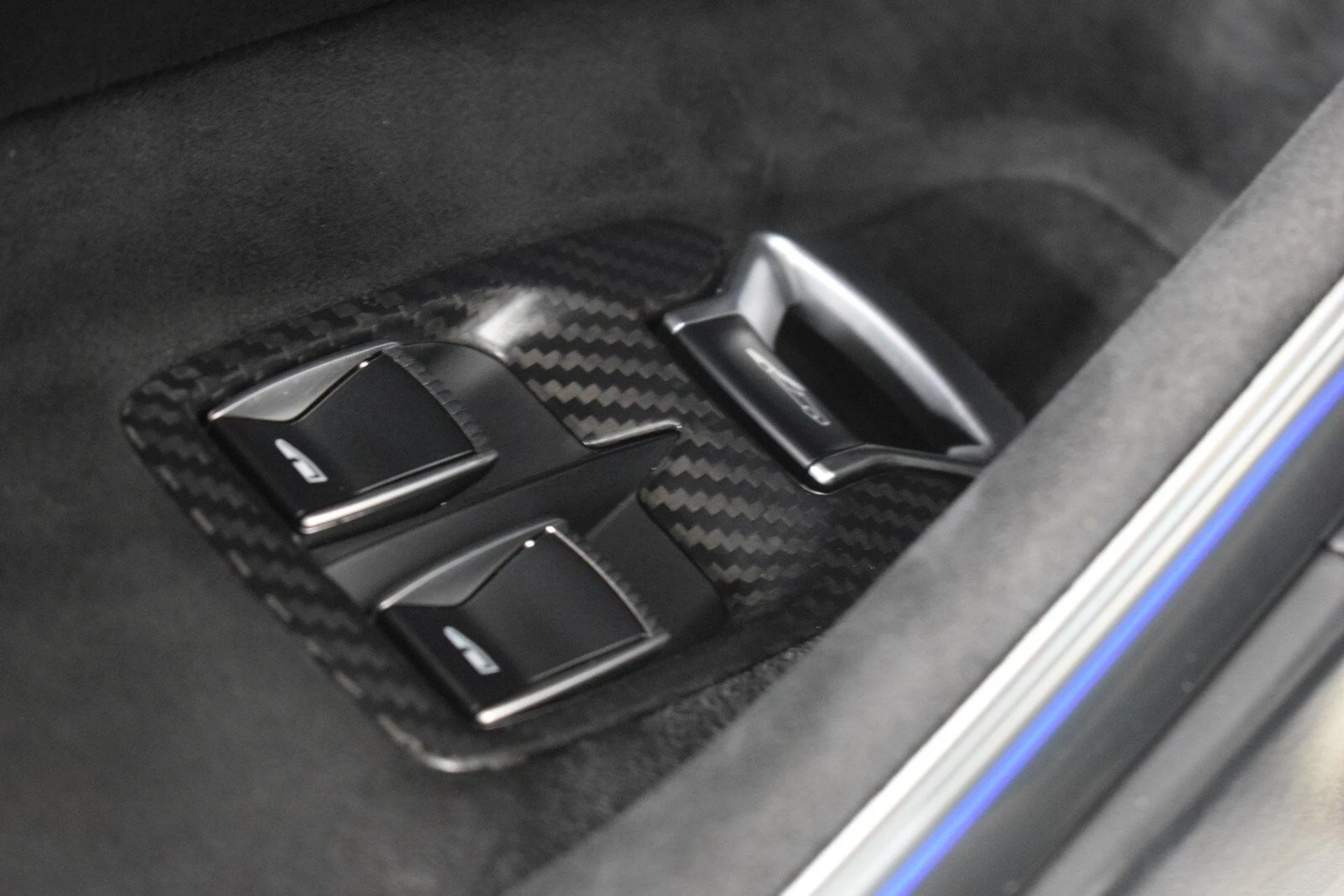 mph036_777604789_e528e5427bf8036750fda6db822faca9x_180043790f