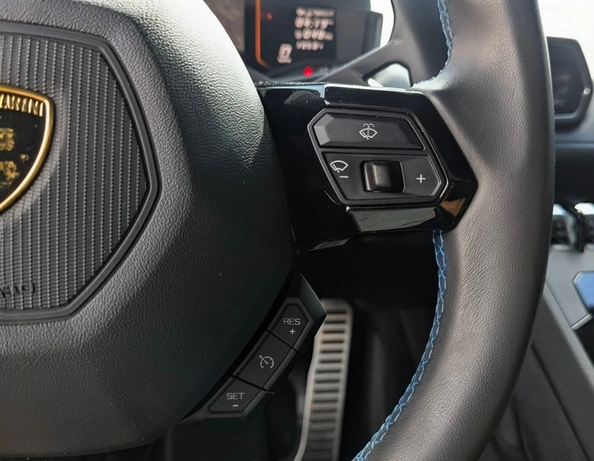 mph036_791182504_e3eac201e42f3321cf8eae501aefe31ax_a7ef84ceef