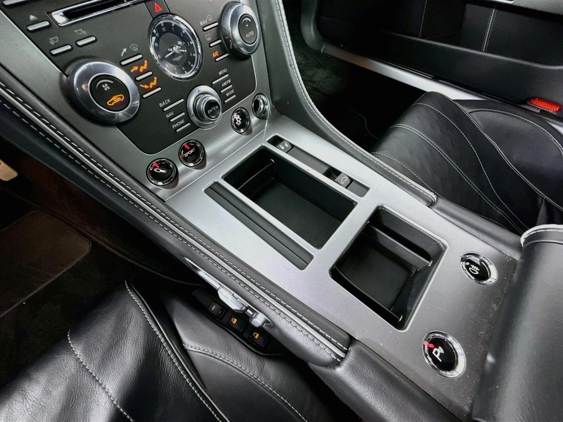 mph036_799599311_Used_2014_Aston_Martin_DB_9_1791837307_994fd72096
