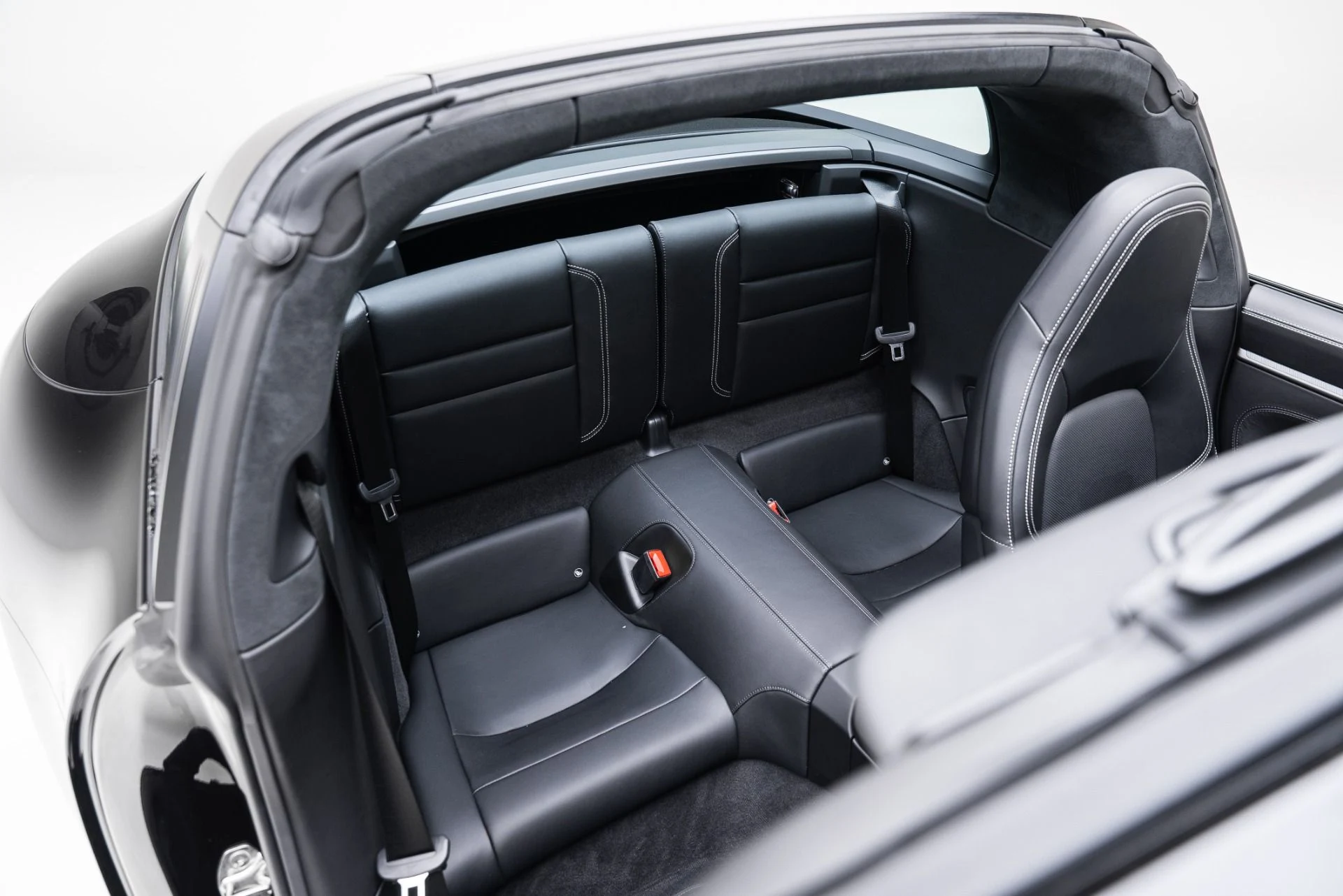 mph036_810232594_Used_2024_Porsche_911_Targa_4_1767819136_38c4d0c6c4