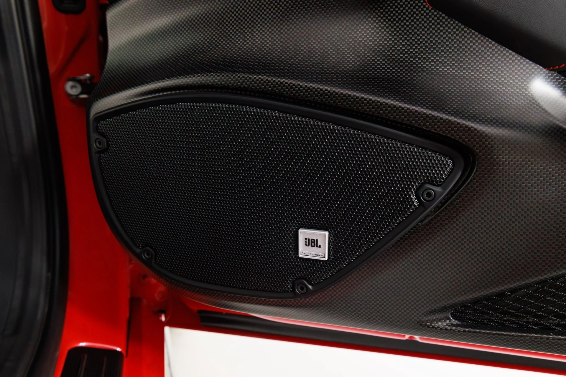 mph036_814357223_Used_2019_Ferrari_488_Pista_1771977513_73c730c18d