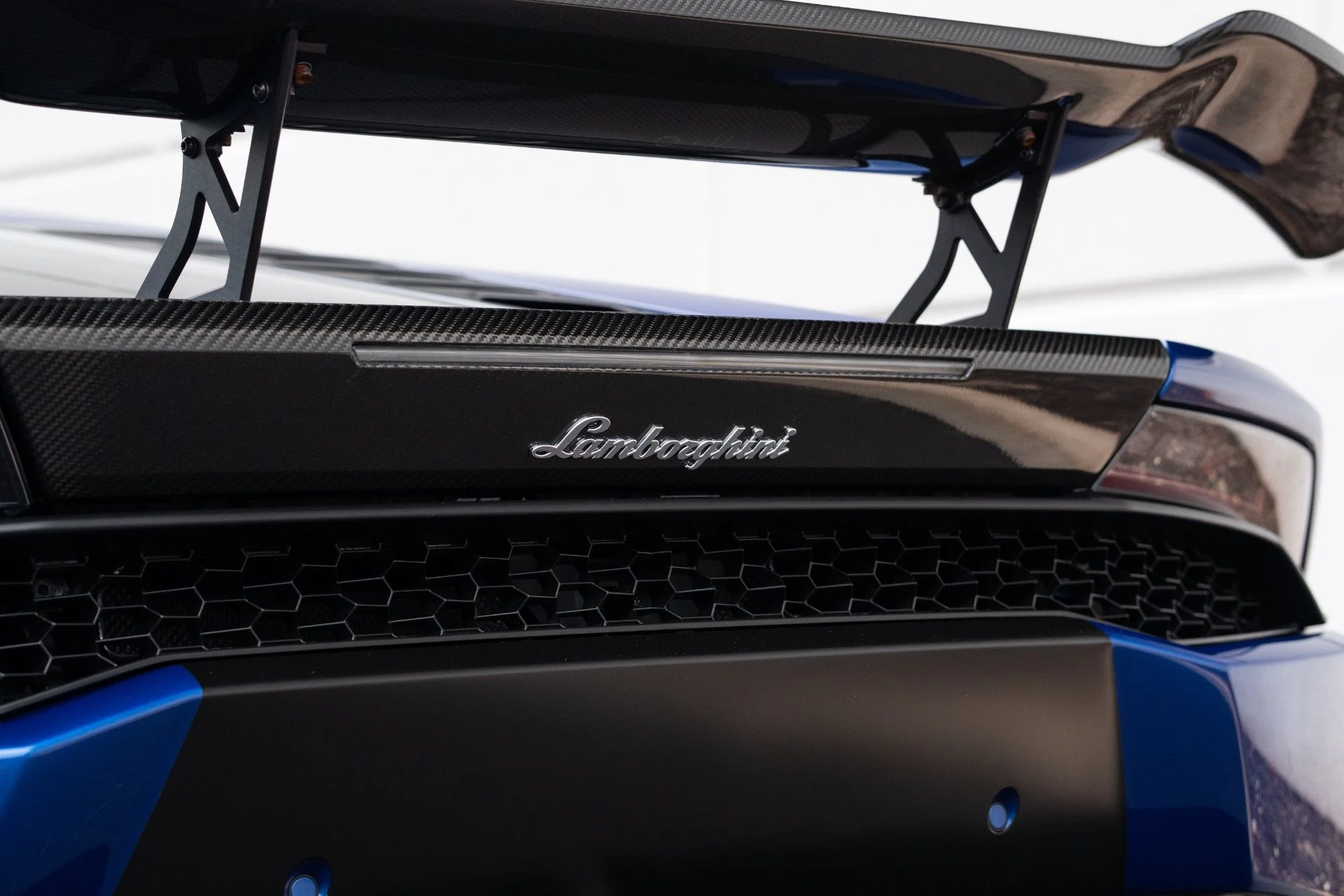 mph036_815846273_Used_2015_Lamborghini_Huracan_LP_610_4_1780446650_8549fc8a3c