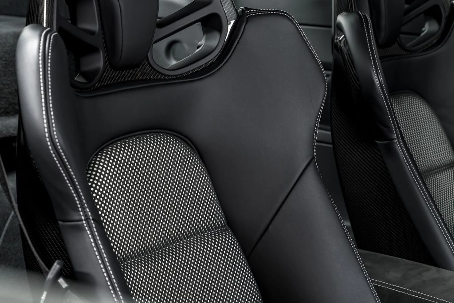 mph036_827605003_e84f27a7f25cb2b16b3bb00d9c6e95f8x_2e52d64b1d