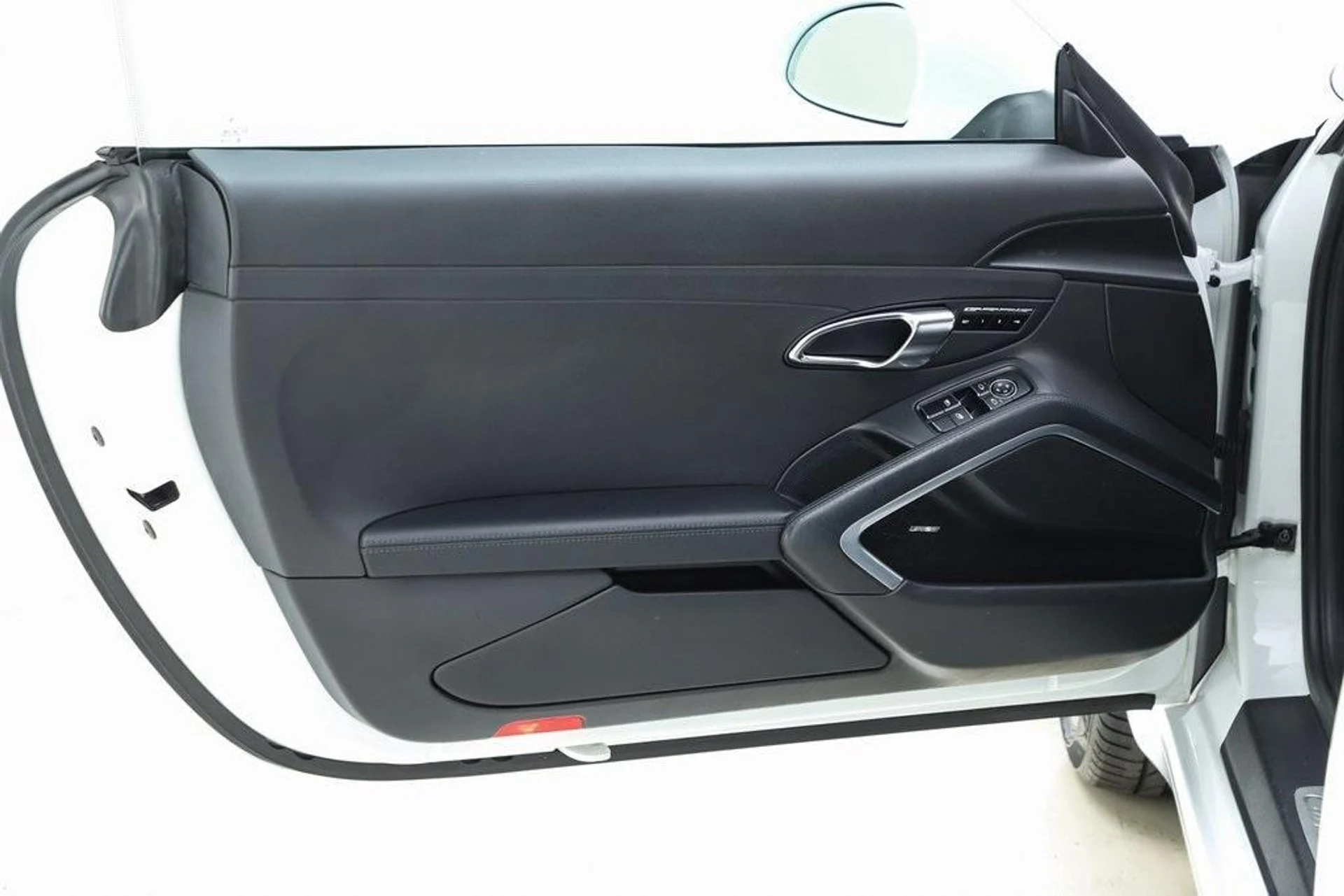 mph036_84882489_qne7oo_Z9ic_C_Aq3_SGC_10_Rnzob0_7f206d0e94