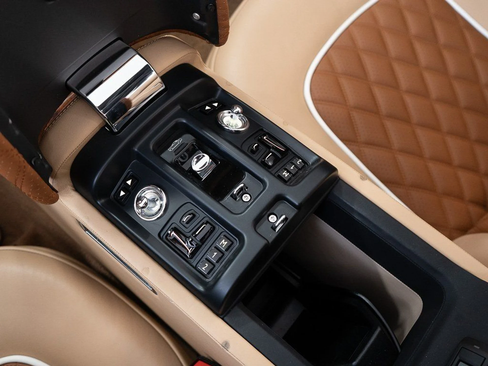 mph036_84952784_1ba0fb771df4a9fc01c8ab2fd8bf9c30_89e3250c28