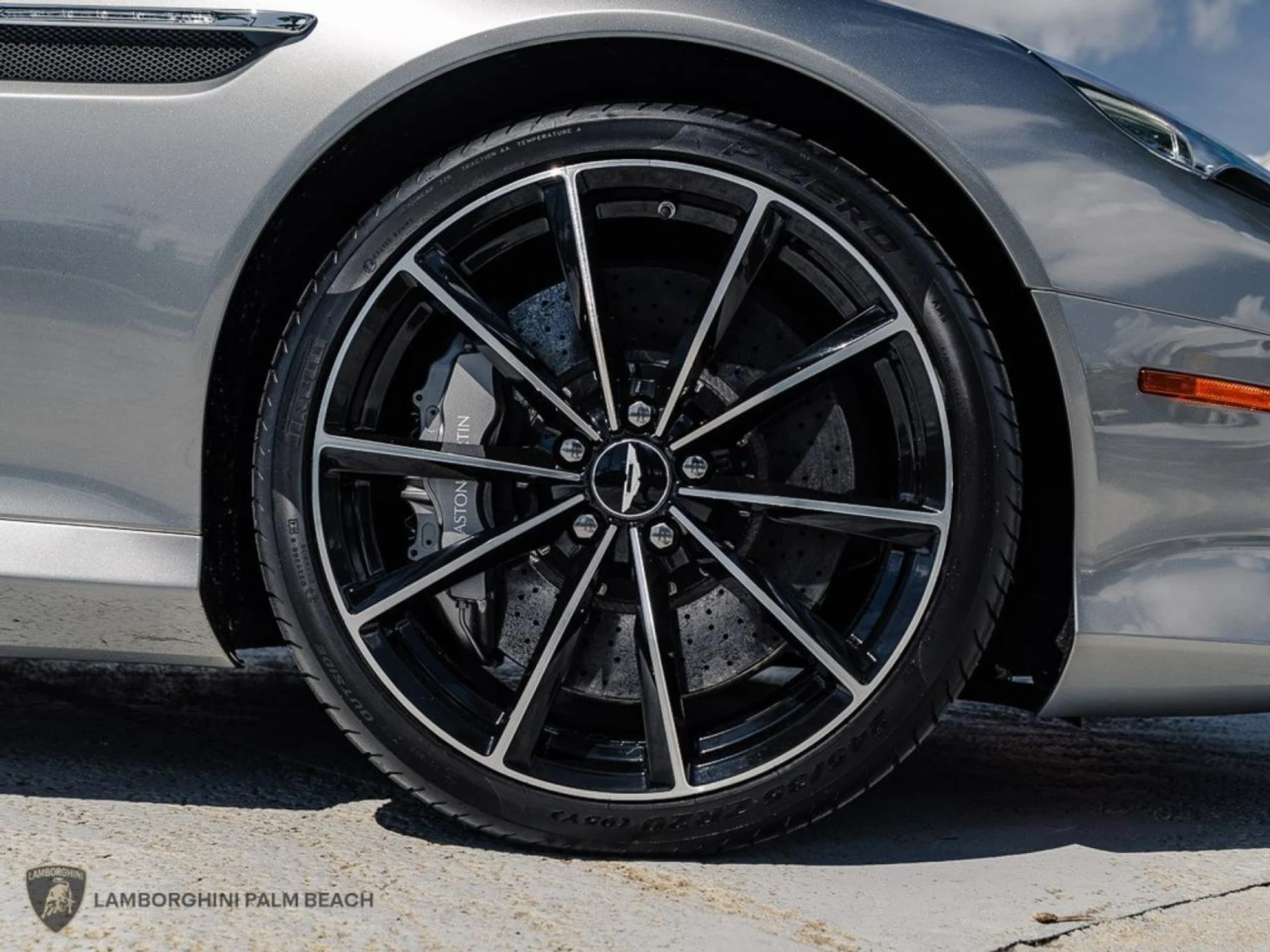 mph036_851207225_c546032b670401f6a5ef71604571938d_25ca385210