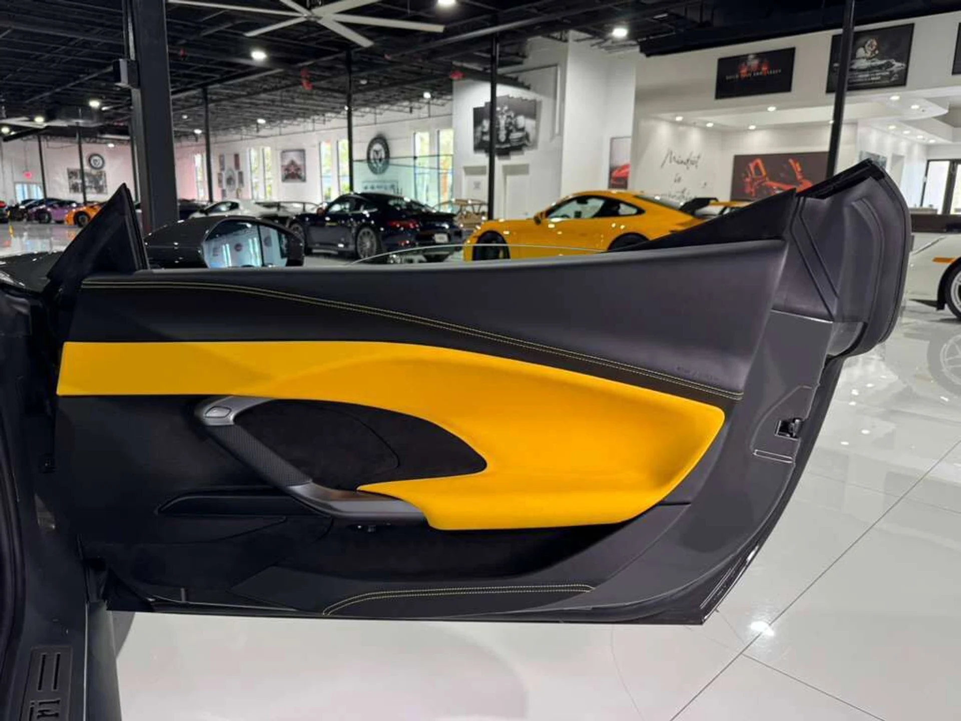 mph036_857285982_fcb7e6cc5dbd173b17a71cea36292365_ddc5169575