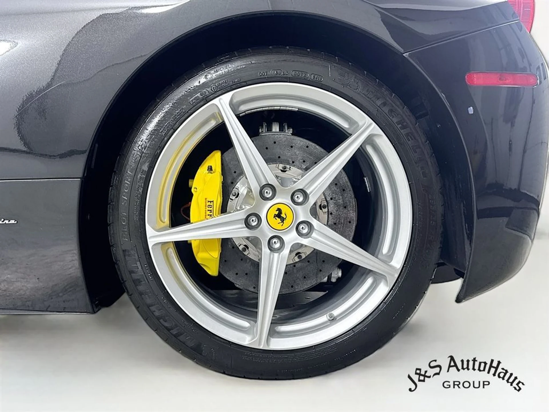 mph036_860223230_ffyxyeem7fbhbjgkyw413xwlu2w1_0afc1e20b4