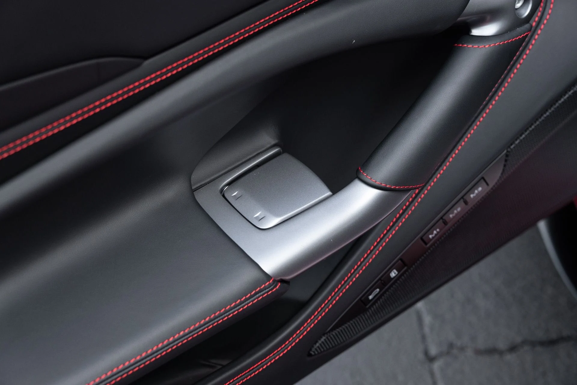 mph036_865253068_Used_2022_Ferrari_F8_Tributo_1774670303_44c230b523