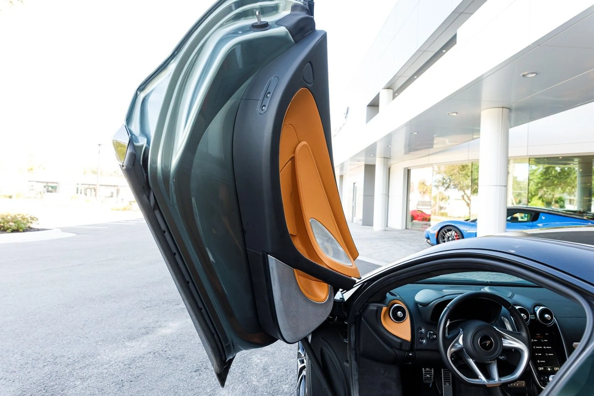 mph036_875148409_638_p37_l_9c47912cab