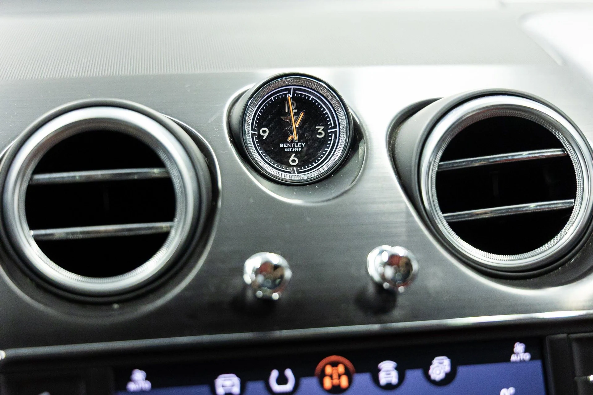 mph036_877747709_42a14a36e17a15b8f050f0864f75abdfx_1d63339049