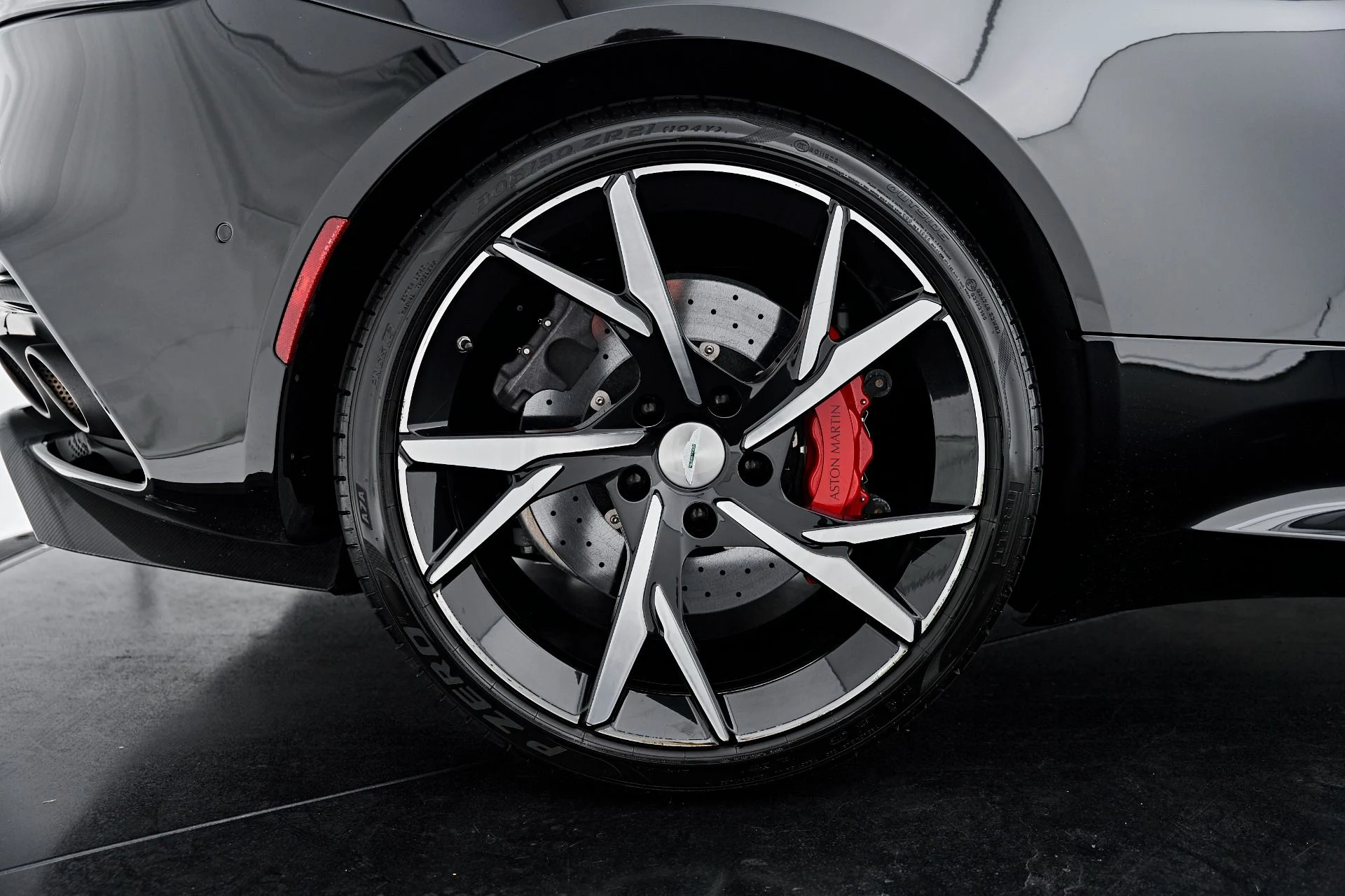 mph036_889819380_Used_2019_Aston_Martin_DBS_Superleggera_1791337466_c4e89a08c8