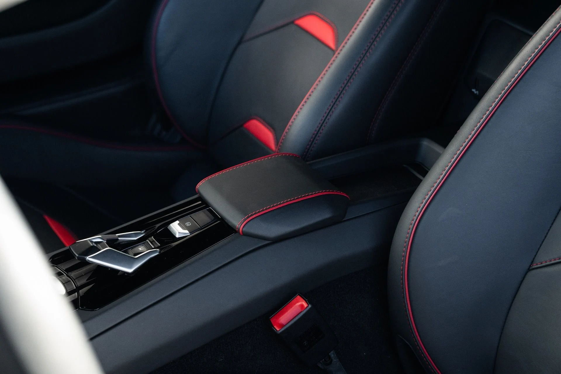 mph036_898045462_Used_2020_Lamborghini_Huracan_EVO_1769630384_370ea54ba2