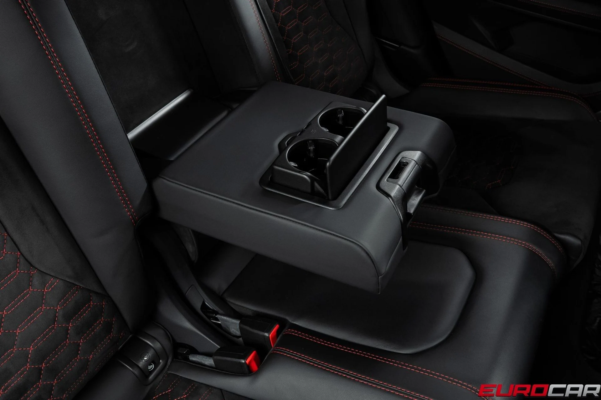 mph036_904020336_image_37_5184cebcc0