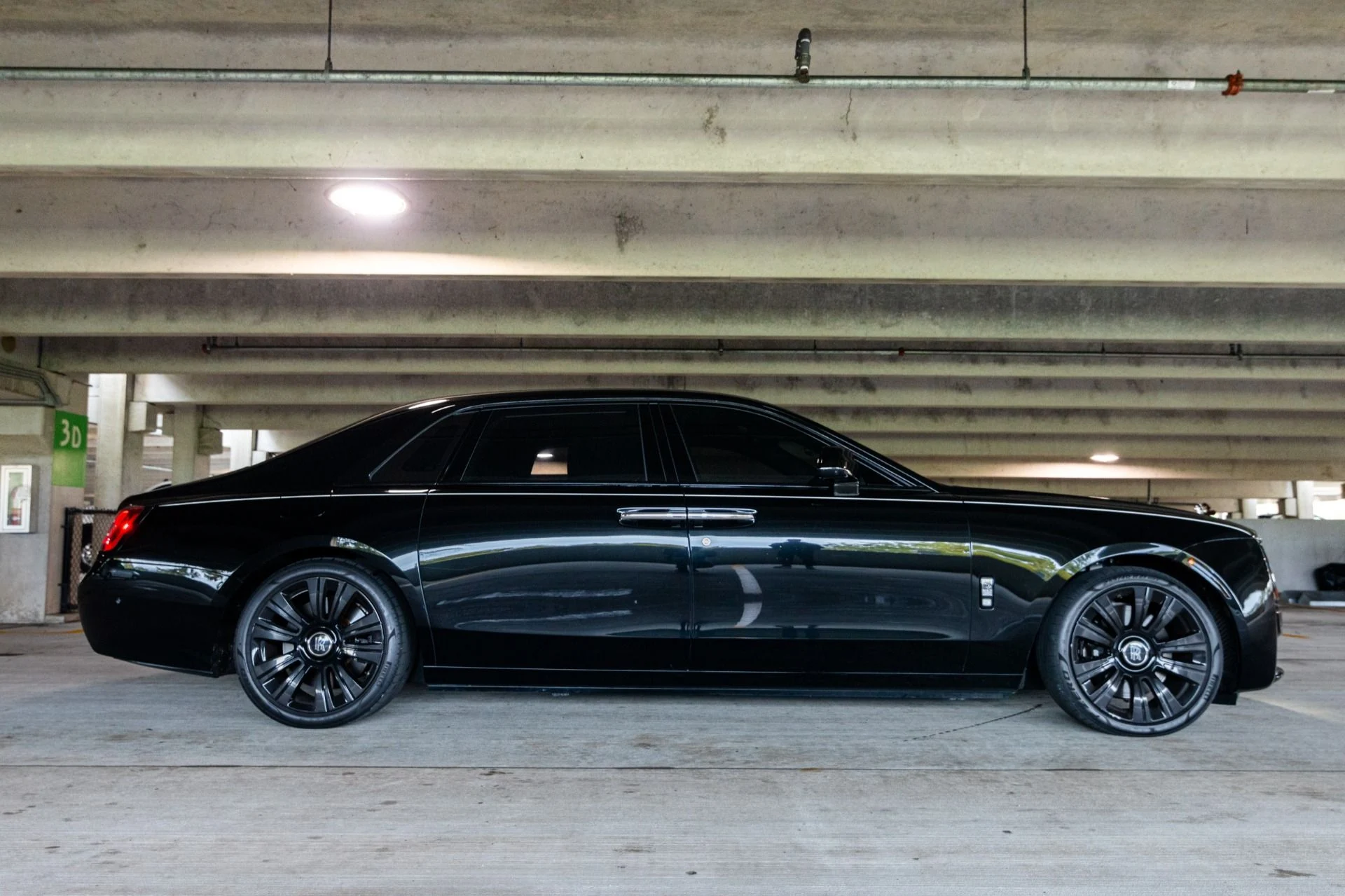 mph036_908908260_Used_2021_Rolls_Royce_Ghost_EWB_1768869200_b1f41f7096