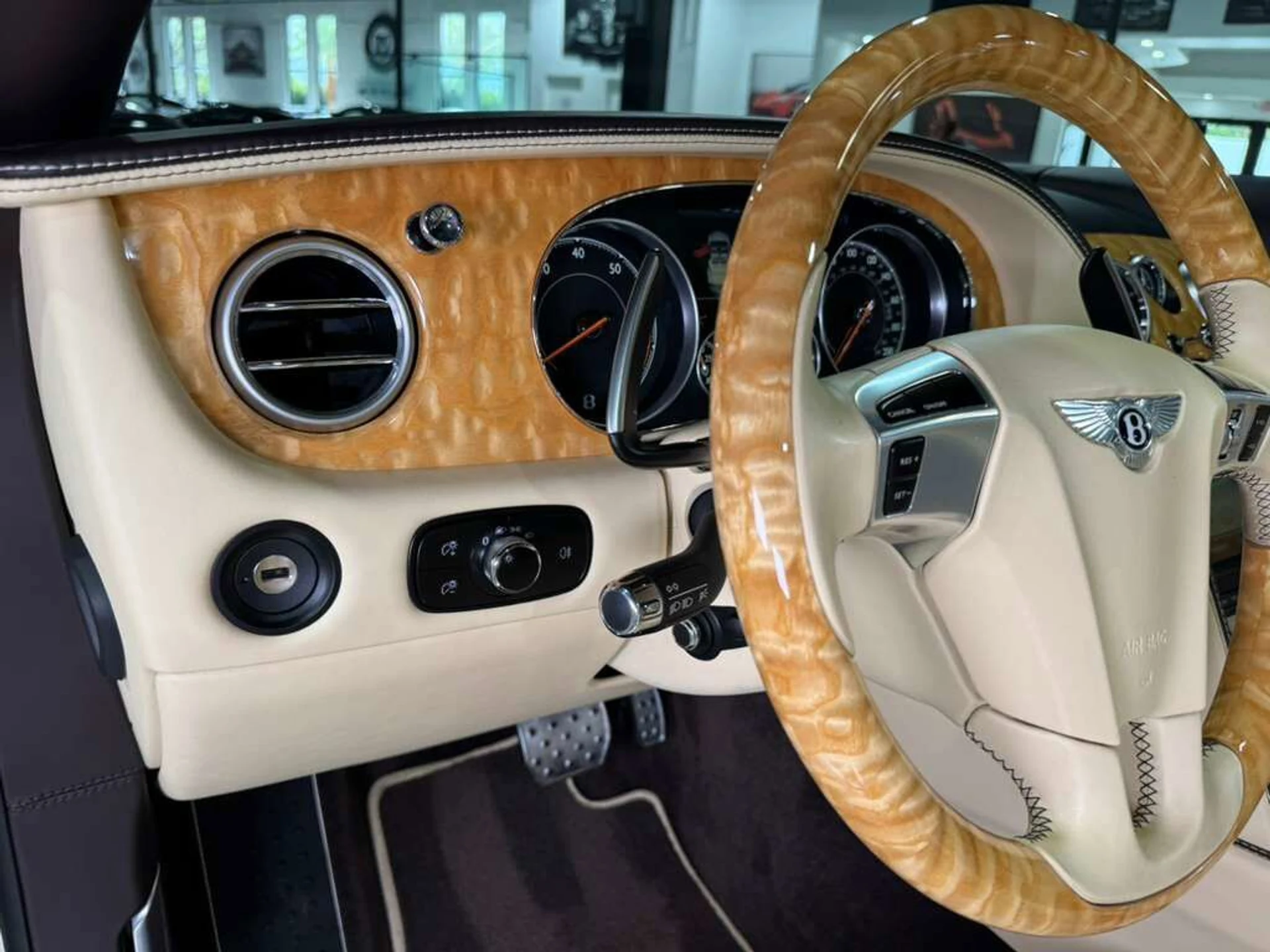 mph036_929208311_cb5ef08eb3dbe5850febdeb5af7633ad_8f530b78cd