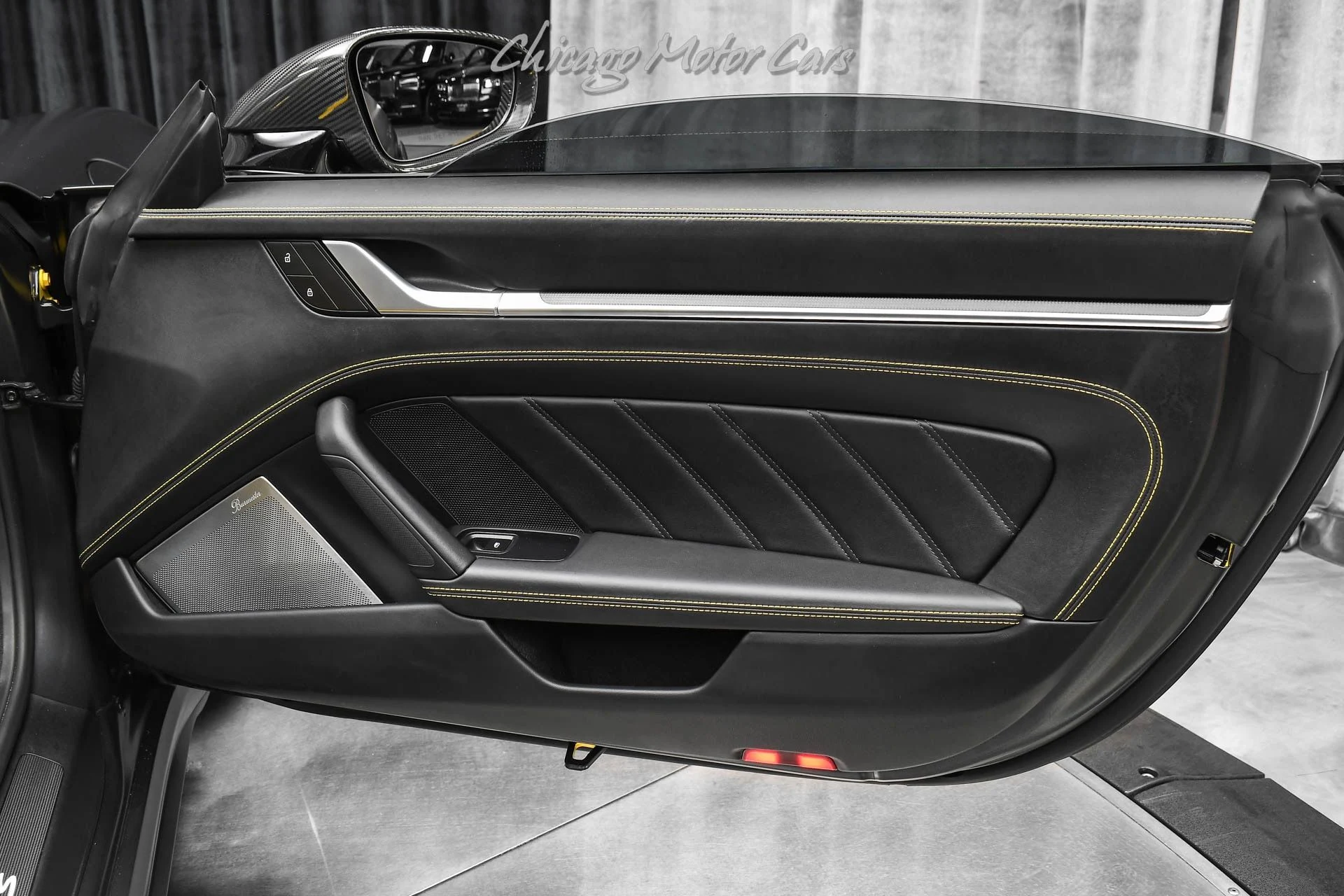 mph036_93681856_10951_p37_l_1e6eb4682b