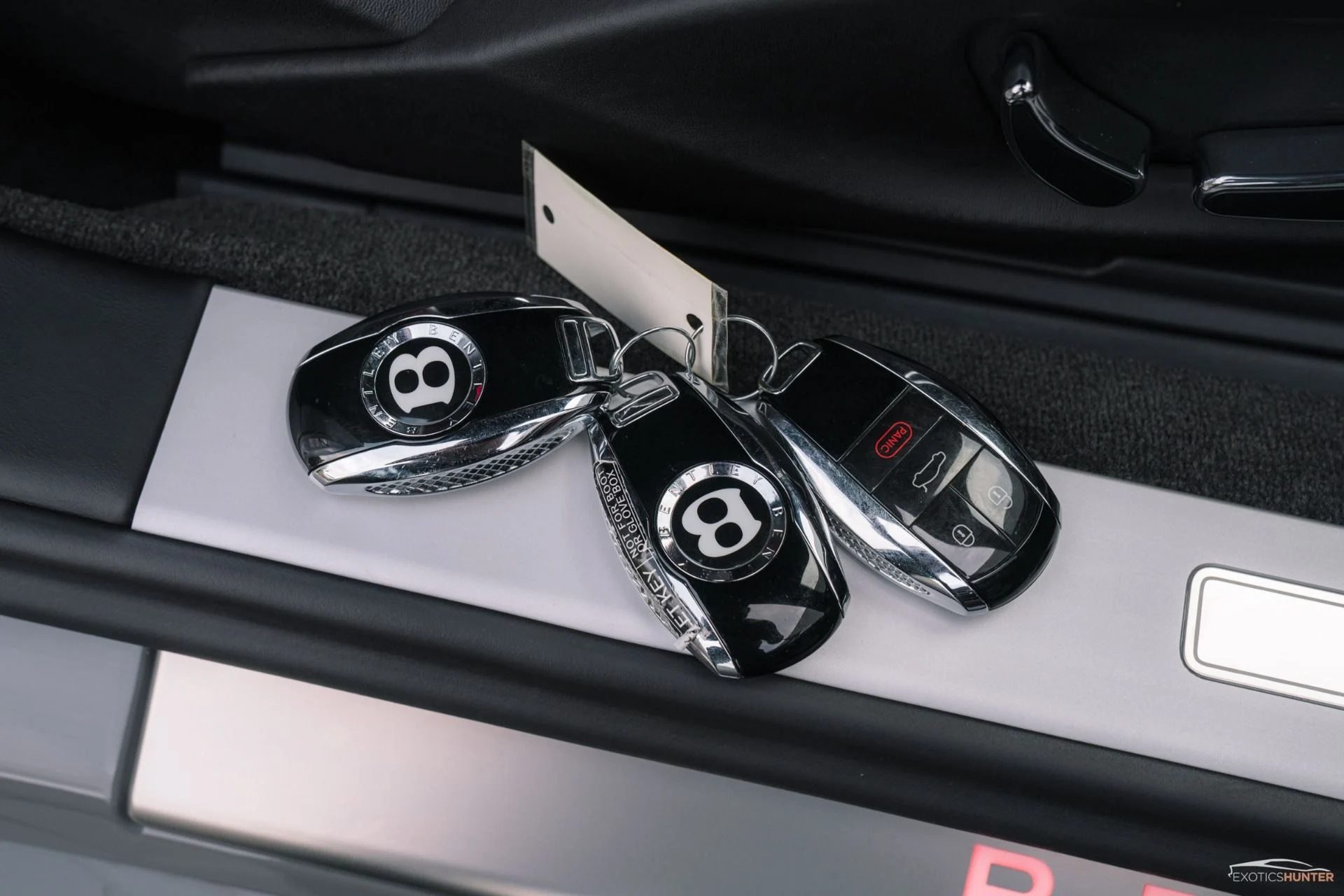 mph036_939264261_Used_2022_Bentley_Continental_GT_Speed_in_Camrian_Grey_w_Factory_Carbon_Kit_Rotating_Display_1762295522_674dc9a1a9