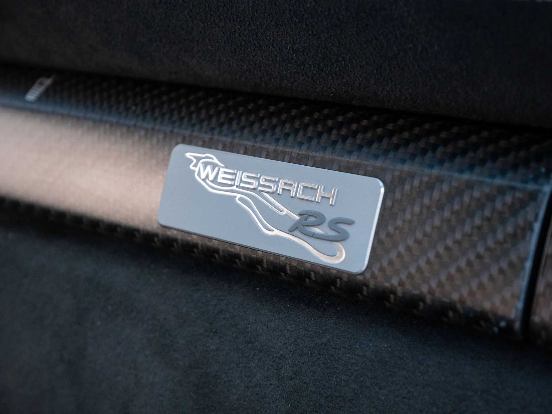 mph036_946967858_1a59c74a7e26912f5a448b9e09933943x_14bae15333