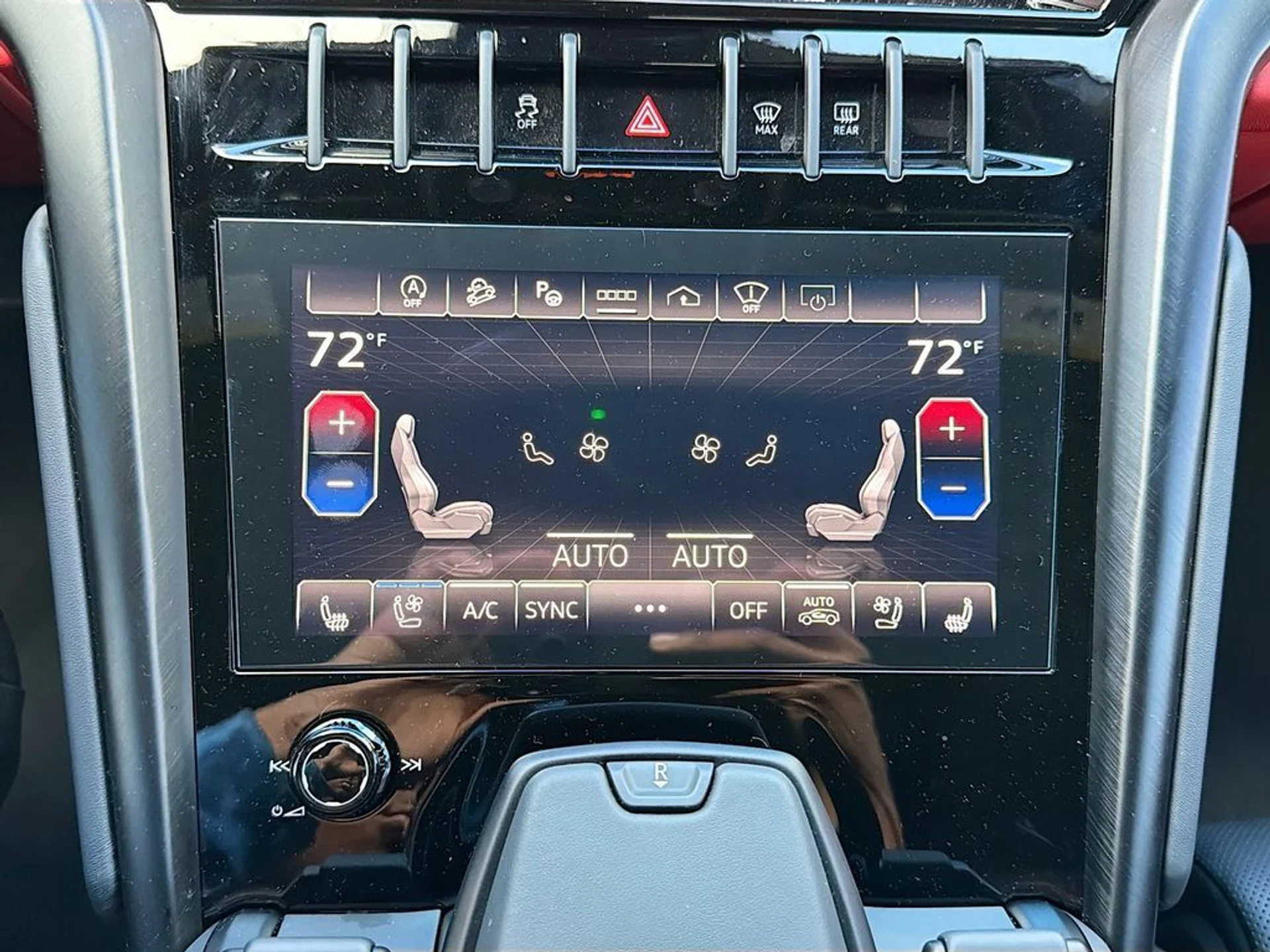 mph036_948863767_aa53e0de45bcad8ba276a6071d16594bx_e4a0779f1a