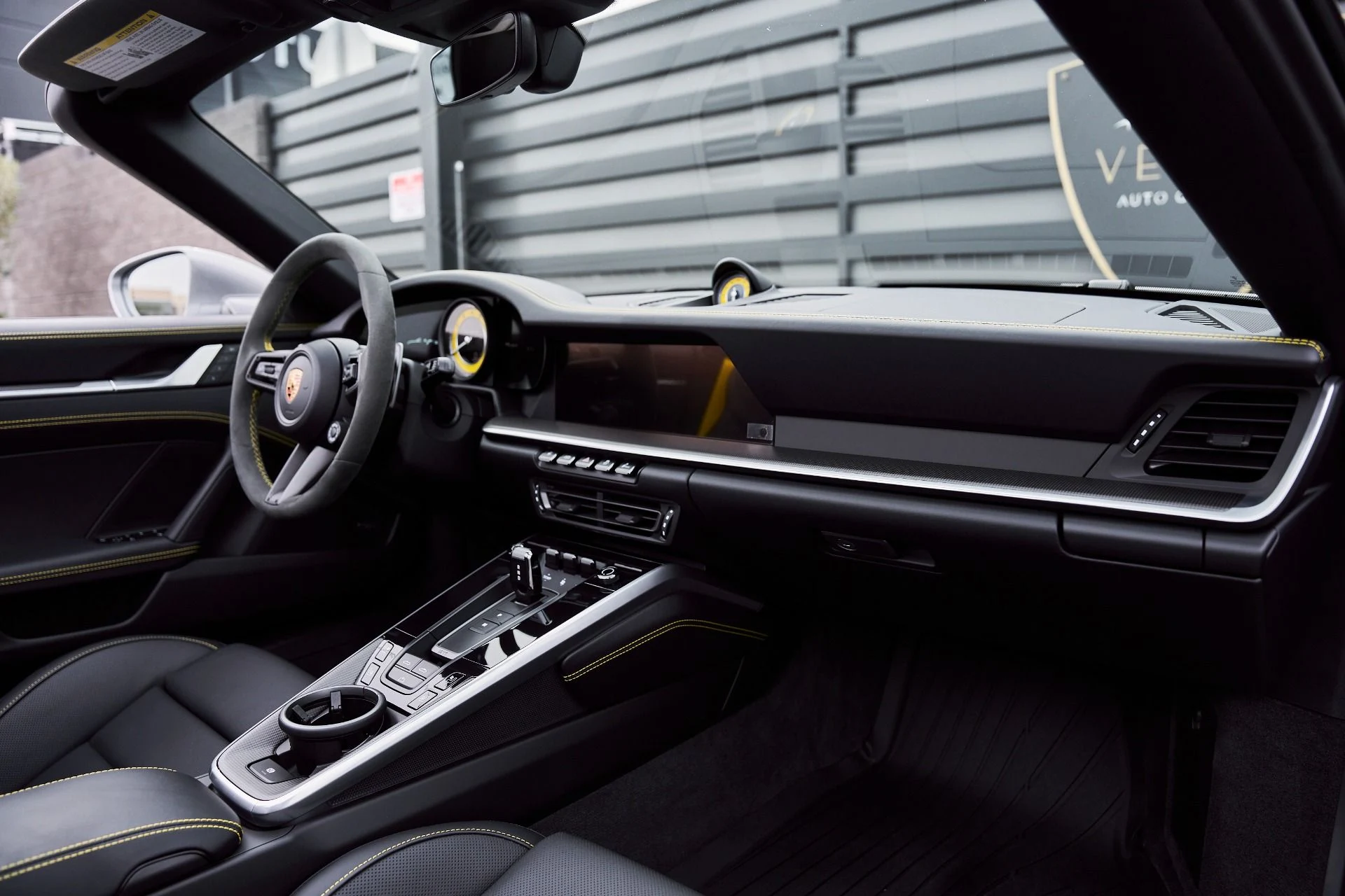 mph036_976705679_Used_2025_Porsche_911_Turbo_S_1770776362_3cc94ca394