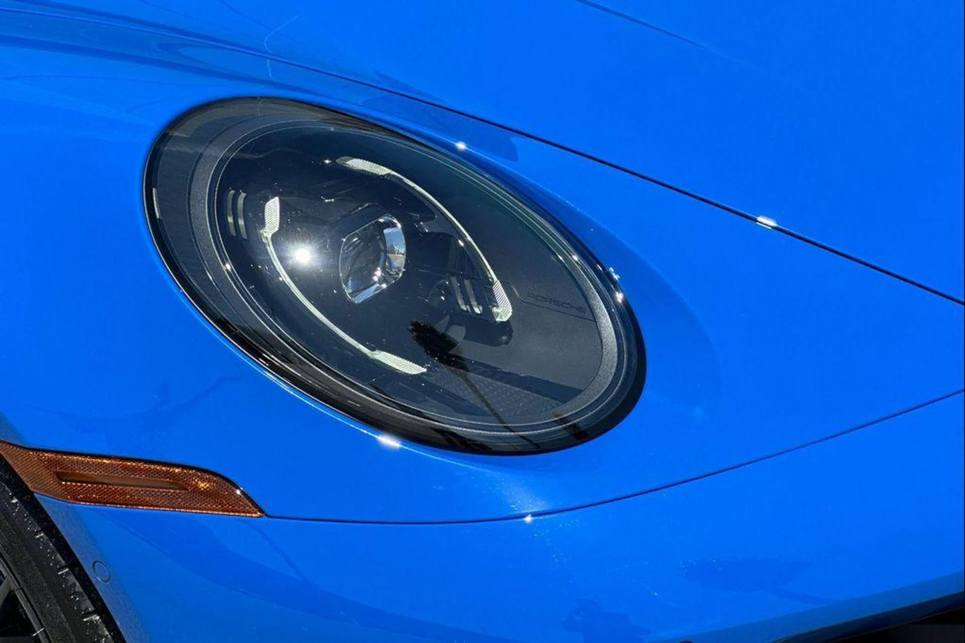 mph036_979397543_acyph_TX_Uq_TQC_7_DFC_8_O_Ja_XS_Lb_O3_U_2e104bf1d1