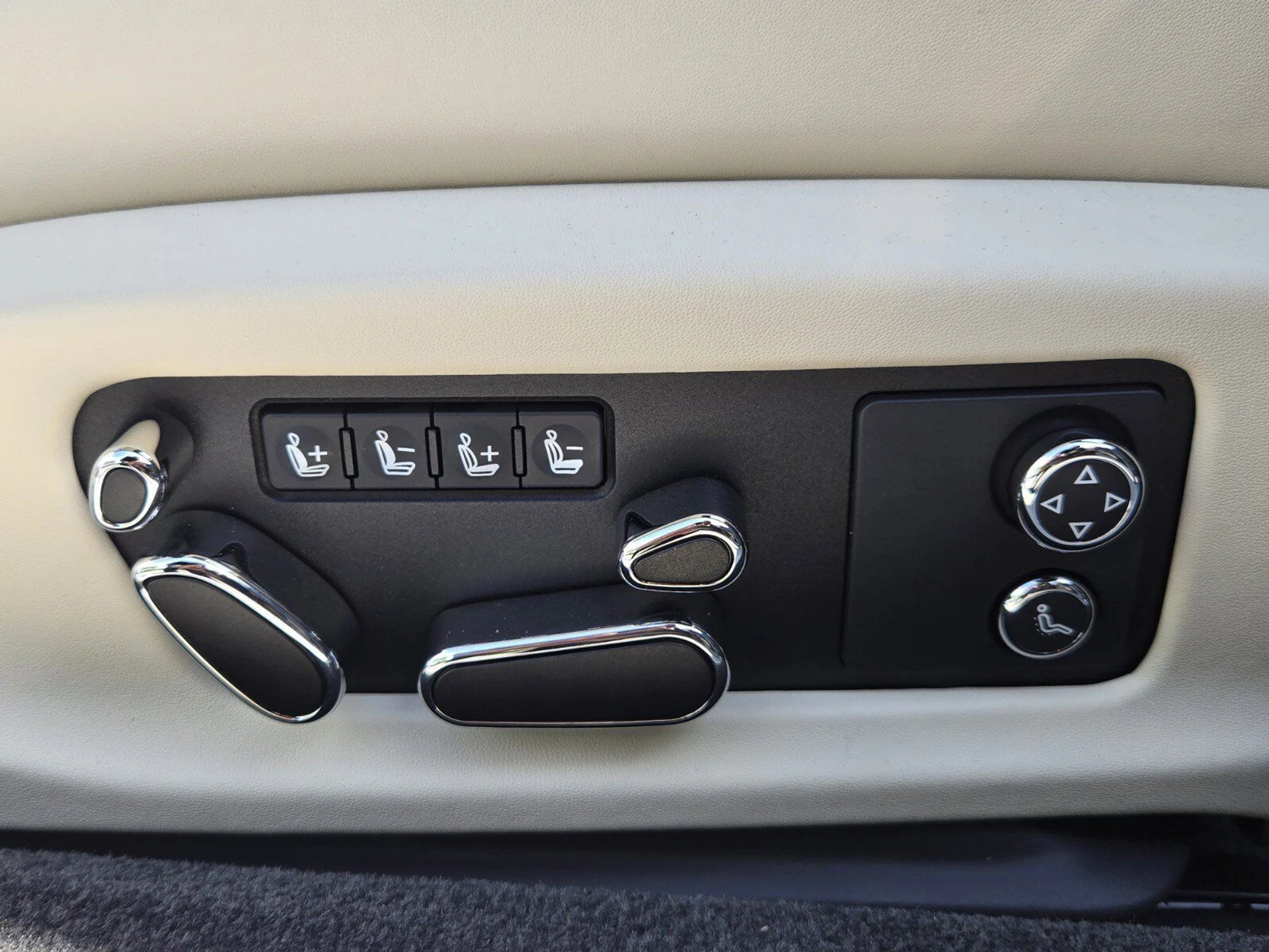 mph037_1005372989_c6c31385605ce377a1d4206313a3bacbx_8e70ac8e7c