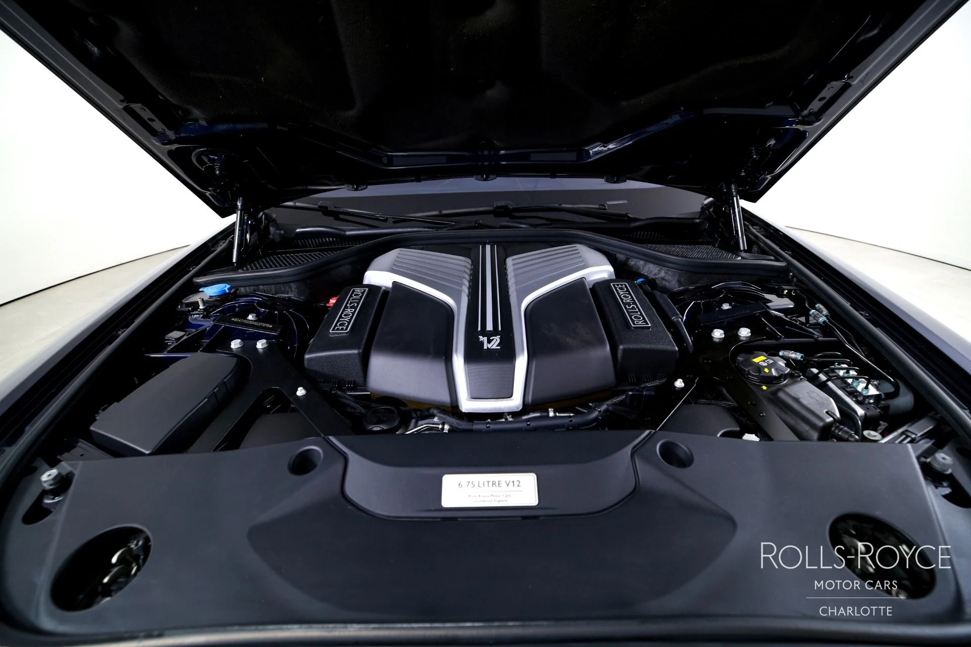 mph037_1020850616_Used_2021_Rolls_Royce_Ghost_1789147421_9d248092f5