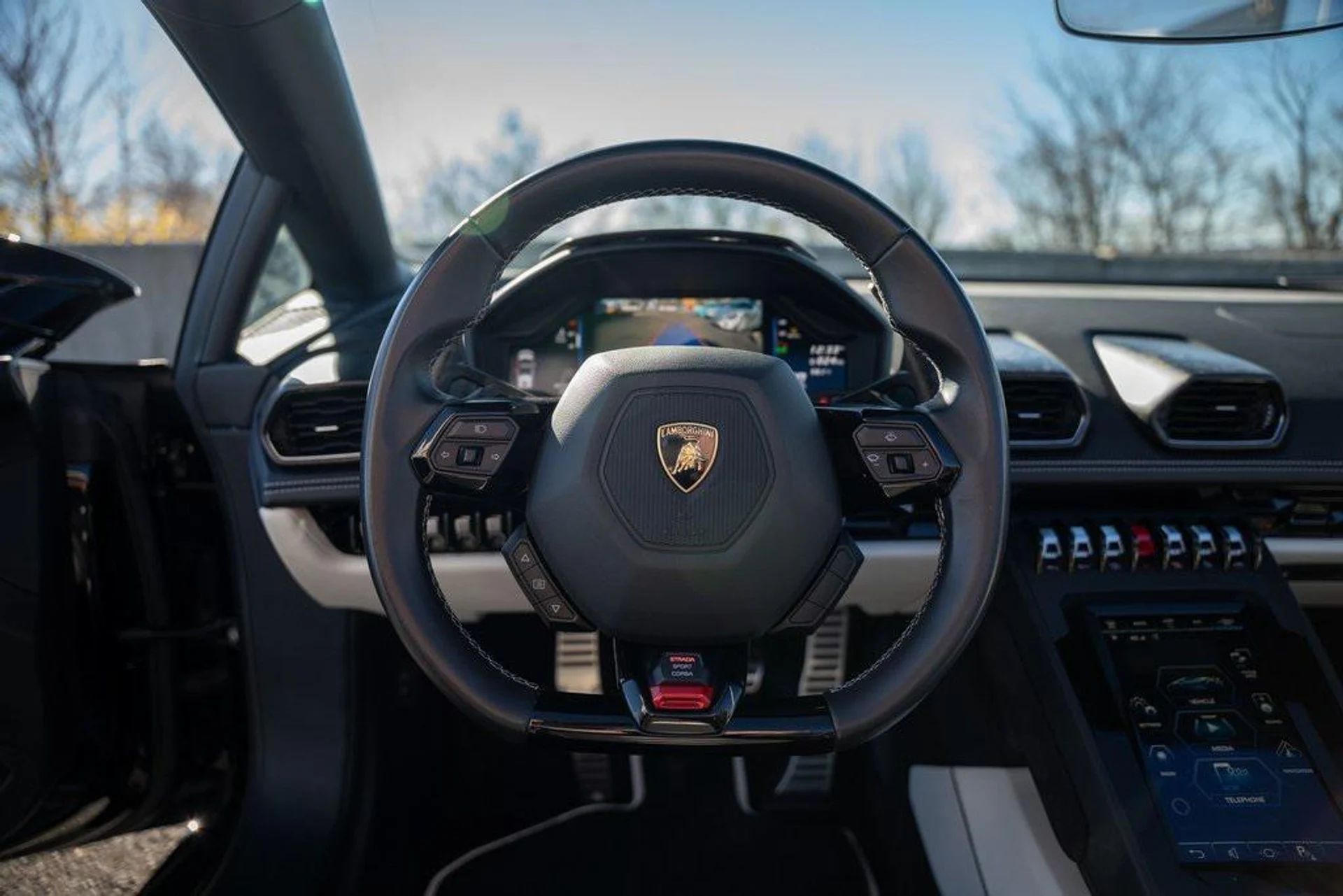 mph037_103434802_Avov_W_DC_1_G_2bmambq_F_o_OP_1_Kh8_4710373a01