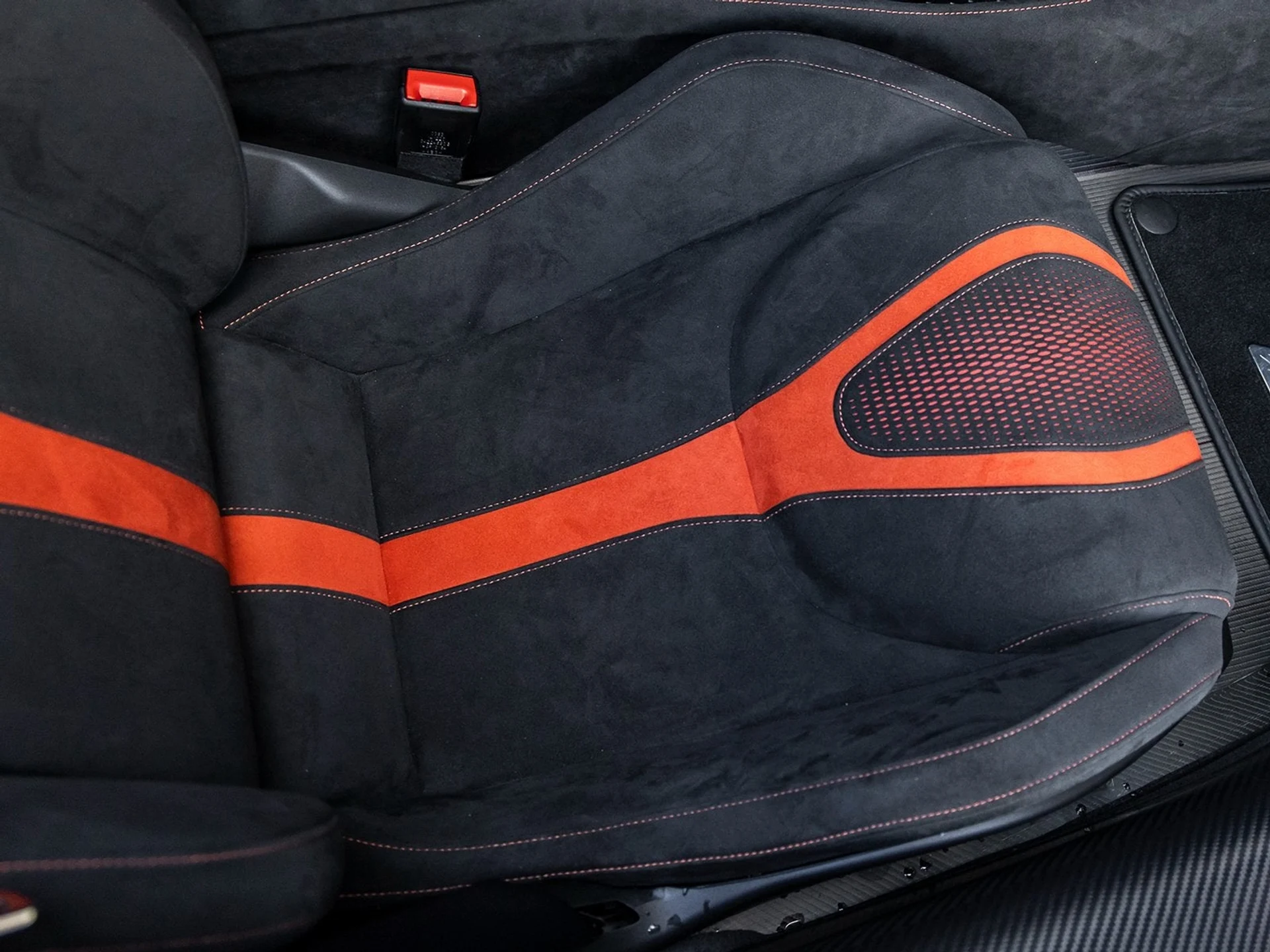 mph037_1044289862_38_2ae35dba07