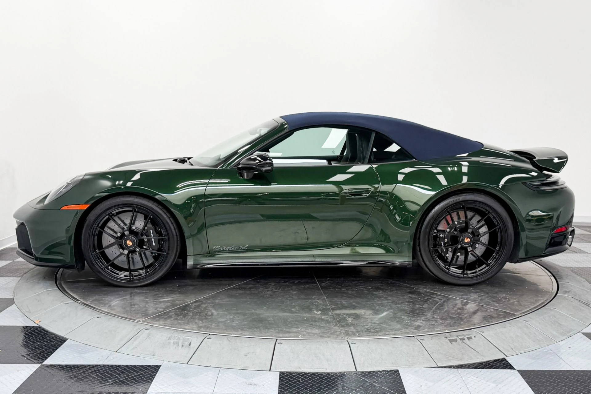 mph037_1065195283_Used_2026_Porsche_911_Carrera_GTS_Carbon_Ceramic_Brakes_Premium_Package_1783023624_0f2d108acb