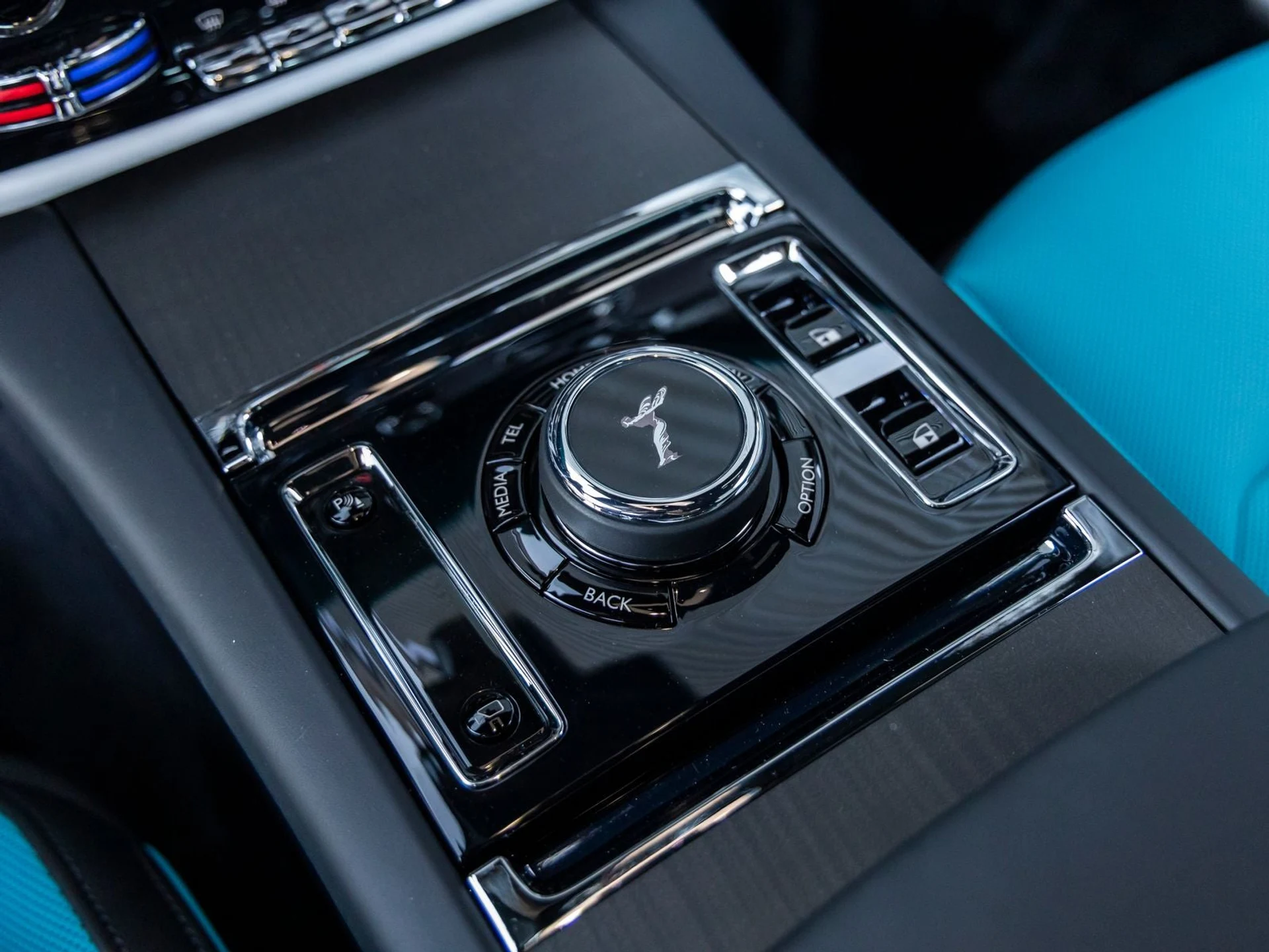 mph037_1067526537_38_611361cfe4