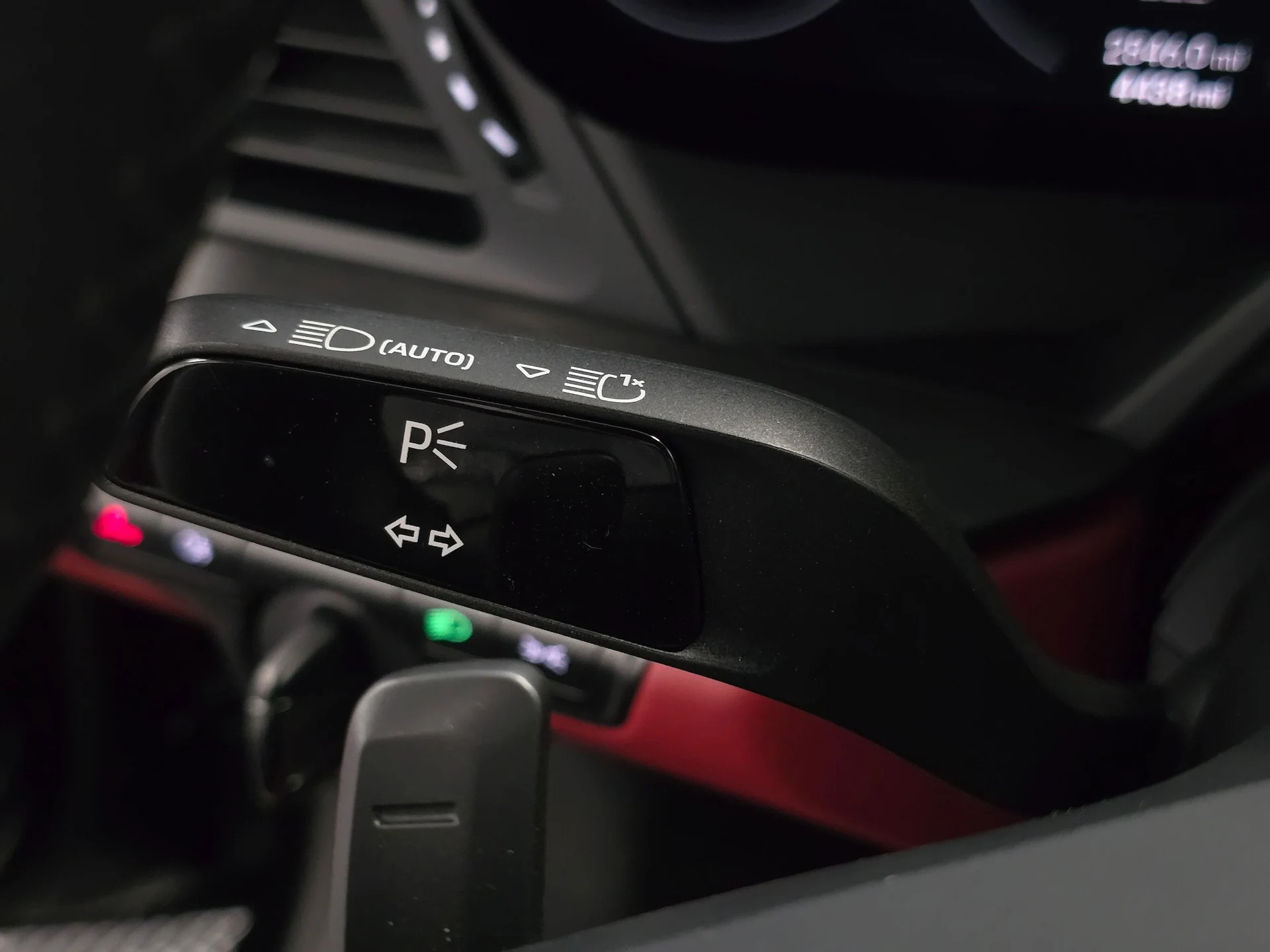 mph037_106754176_de5c21036ff7db70f6a42a72c39382e5x_9558c9d470