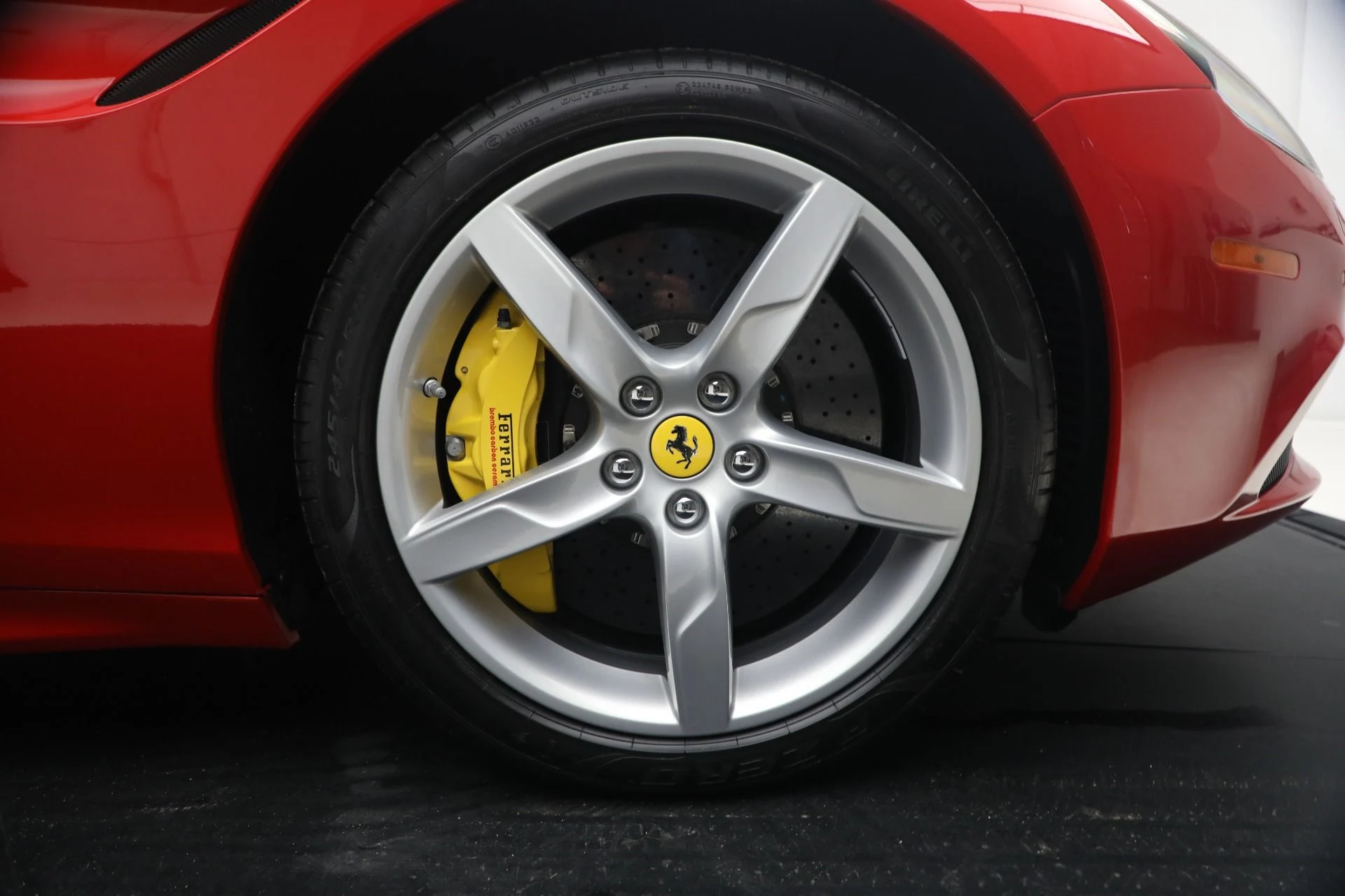 mph037_1073683771_Used_2016_Ferrari_California_T_Handling_Speciale_1775663839_b55f5c857c