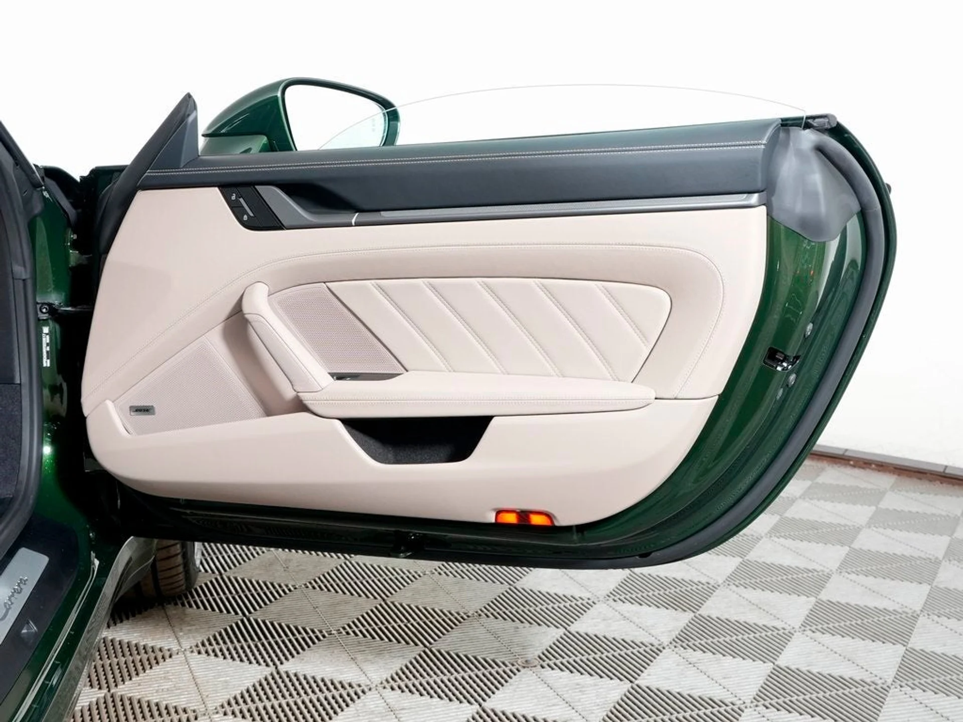 mph037_1086782837_38_ea5c1e1d9b