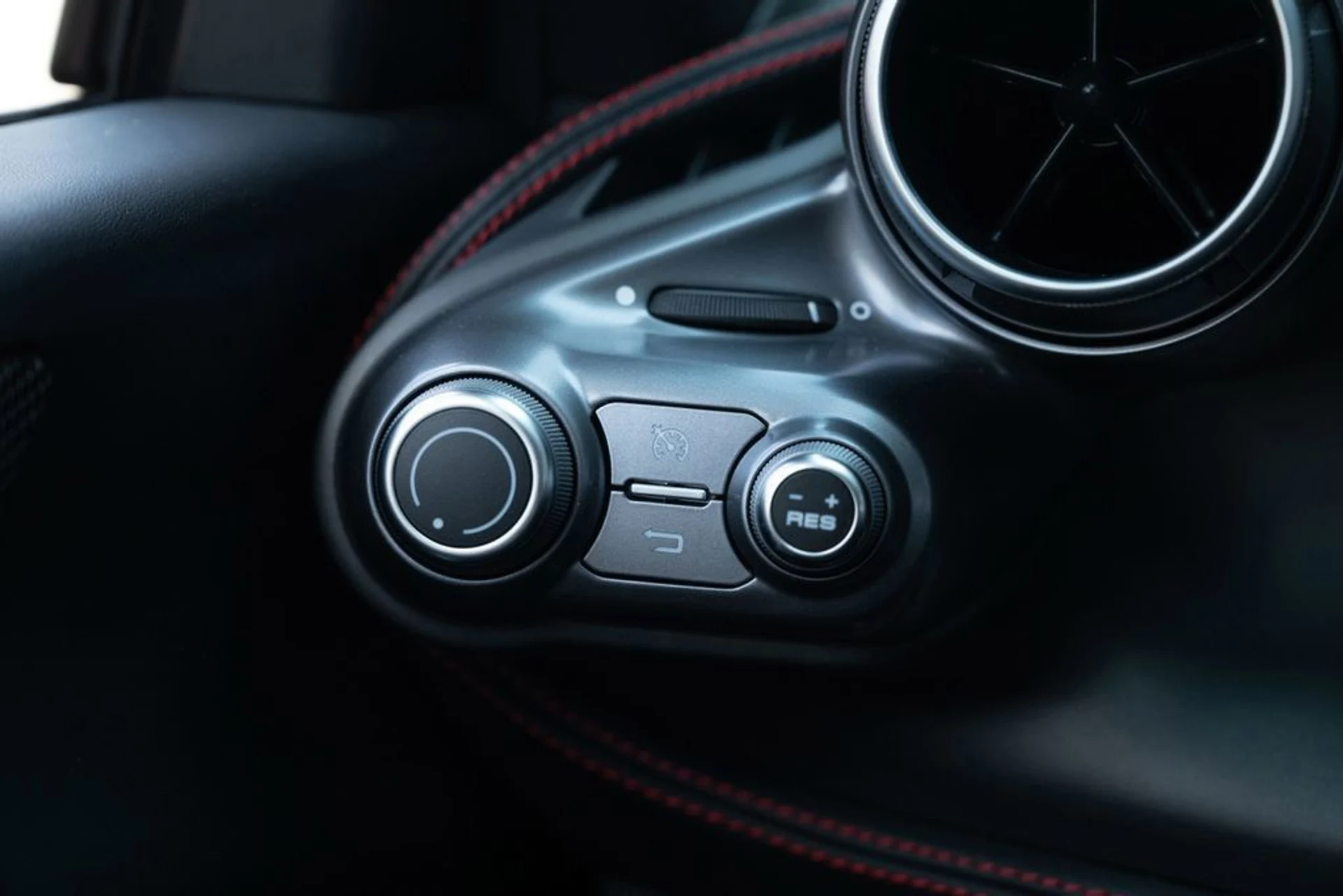 mph037_1087452346_ff9fd27a8dd84db89a1fa215bea899b5_d15a4e5c74